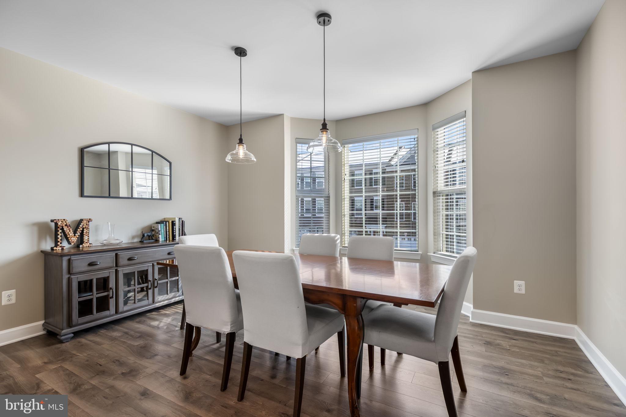 BRADLEY SQUARE - Residential