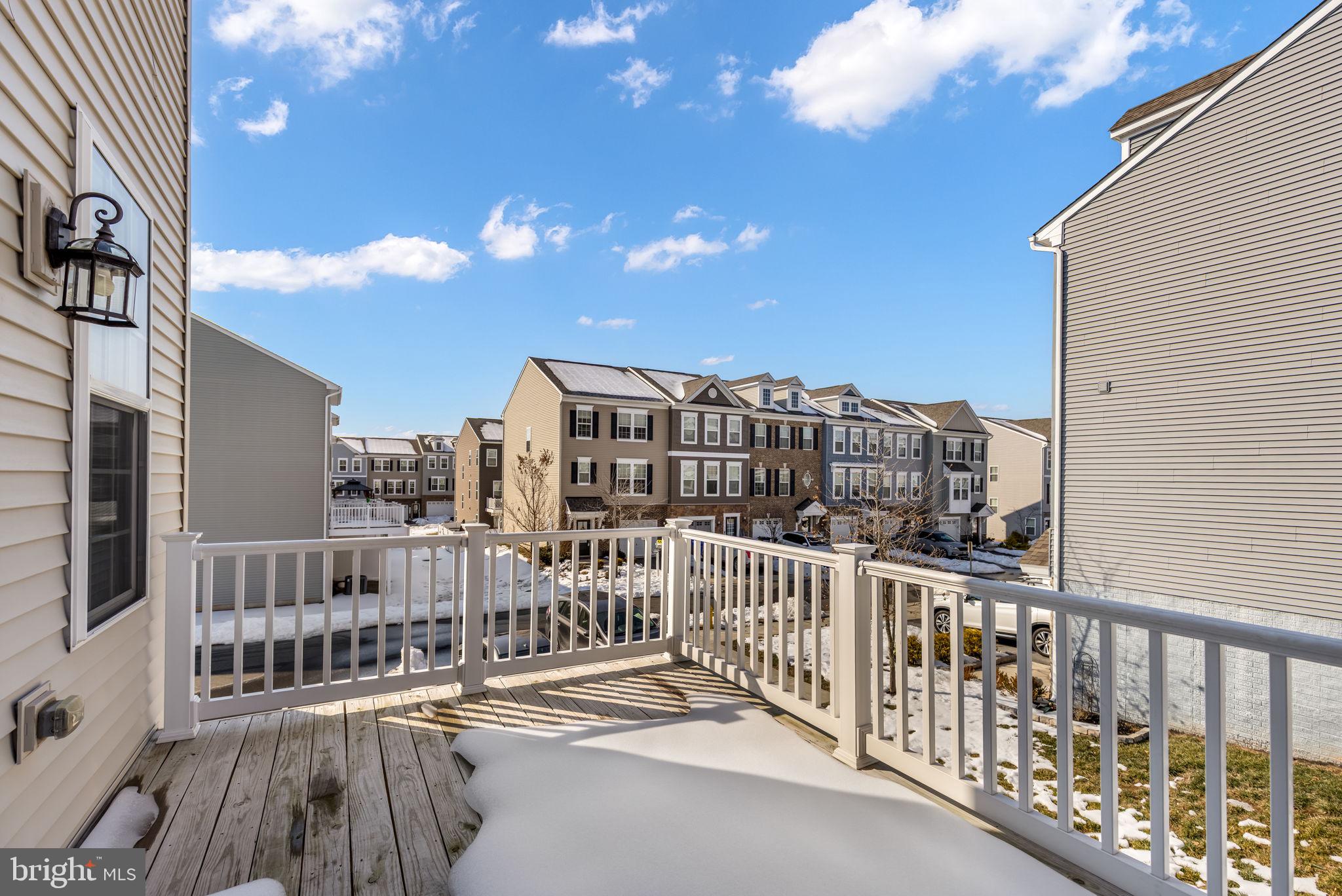 BRADLEY SQUARE - Residential