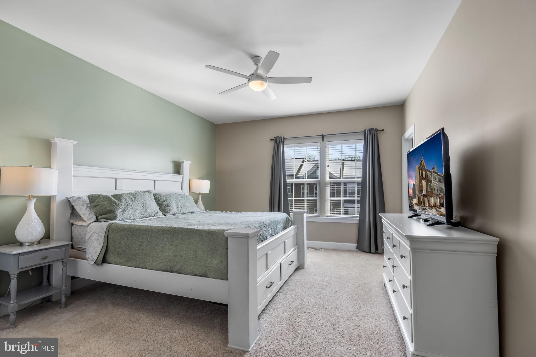 BRADLEY SQUARE - Residential