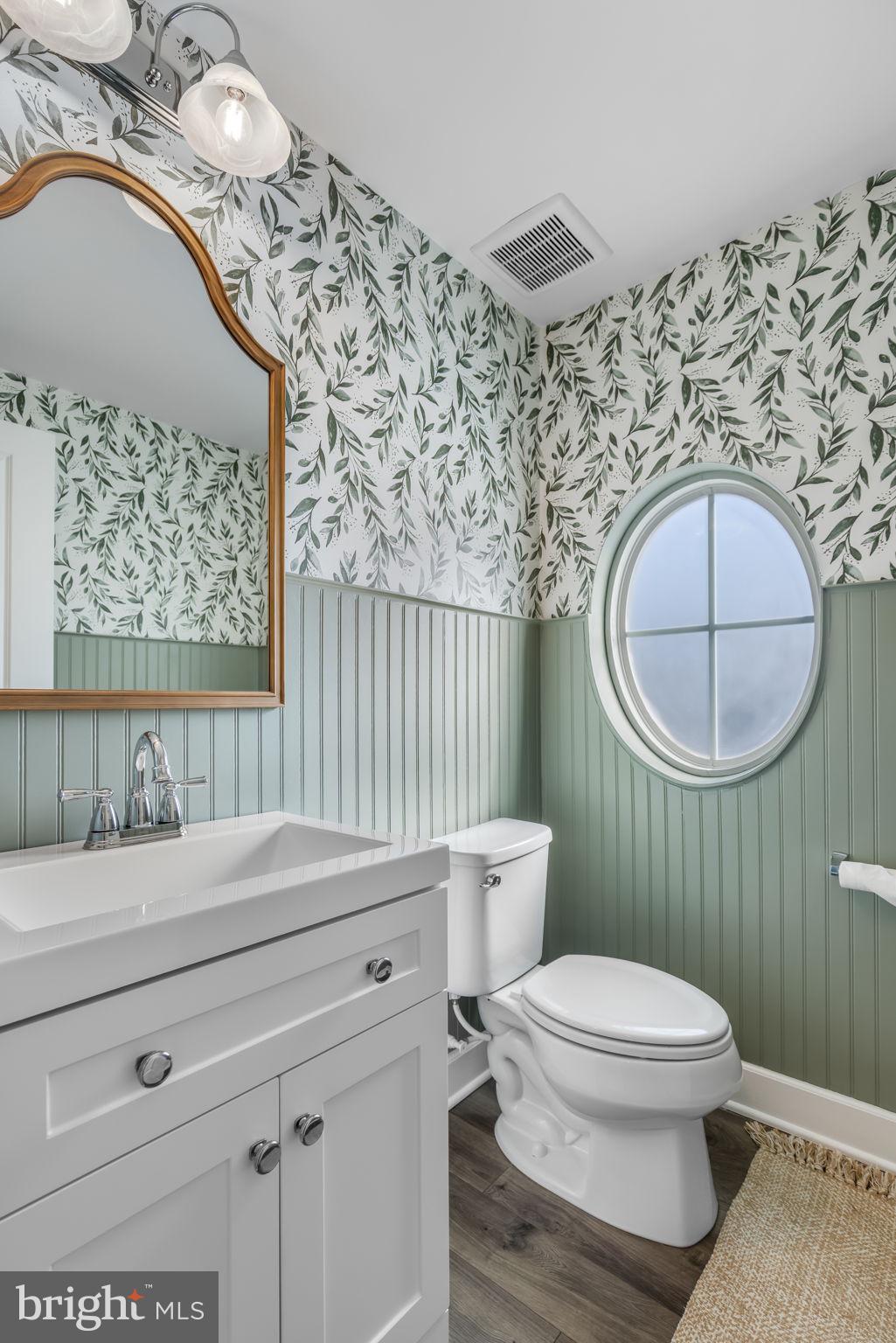 BRADLEY SQUARE - Residential