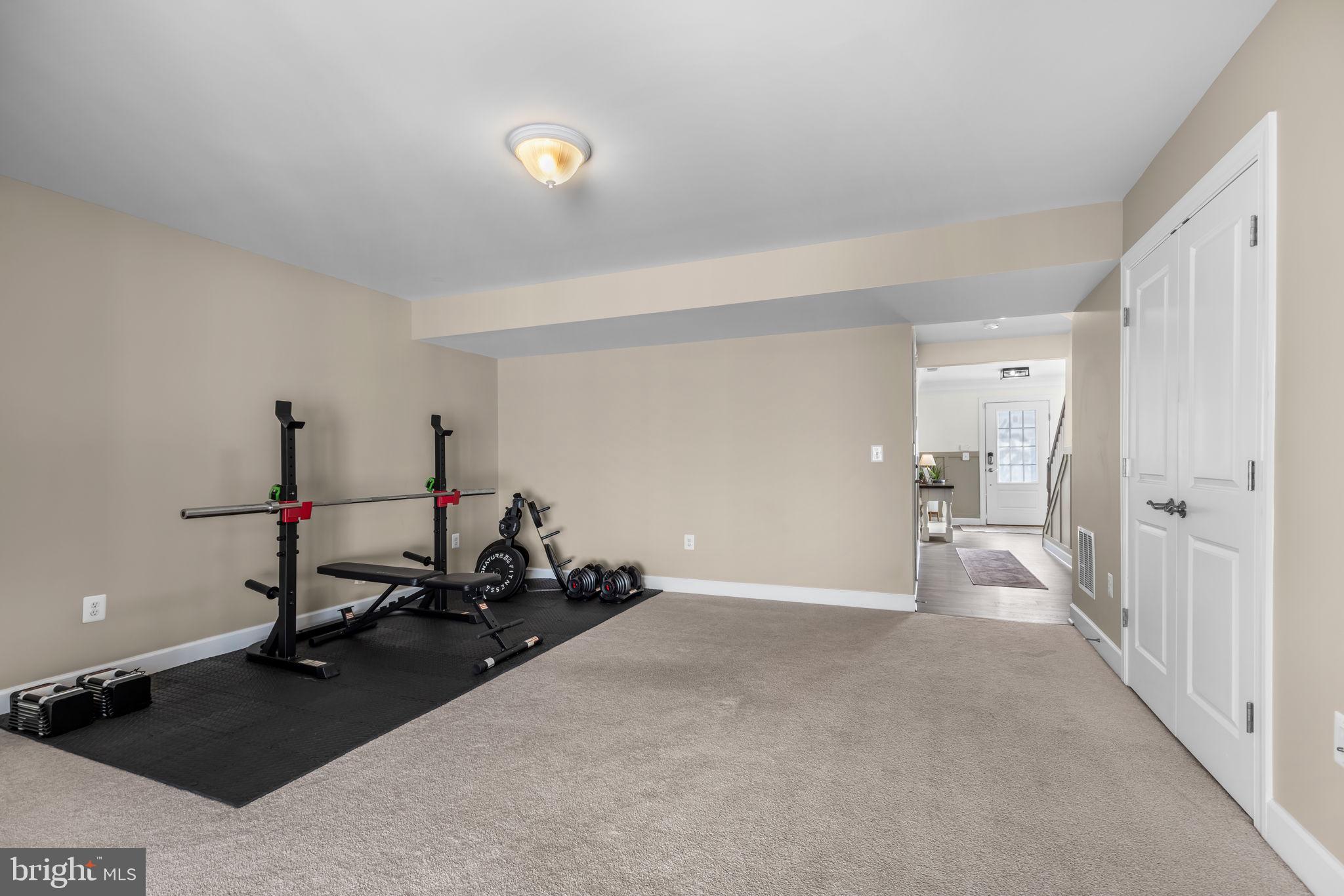 BRADLEY SQUARE - Residential