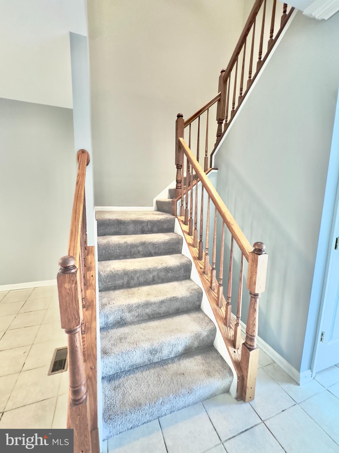 BLOOMS CROSSING - Residential Lease