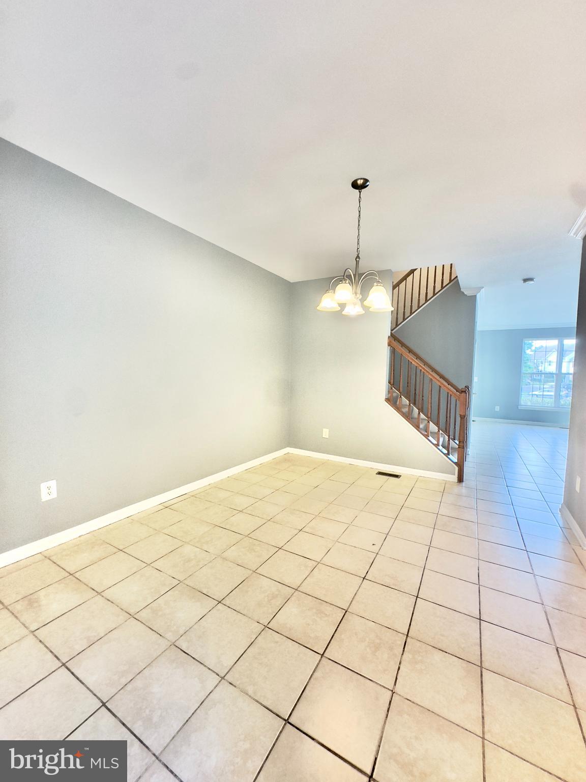 BLOOMS CROSSING - Residential Lease