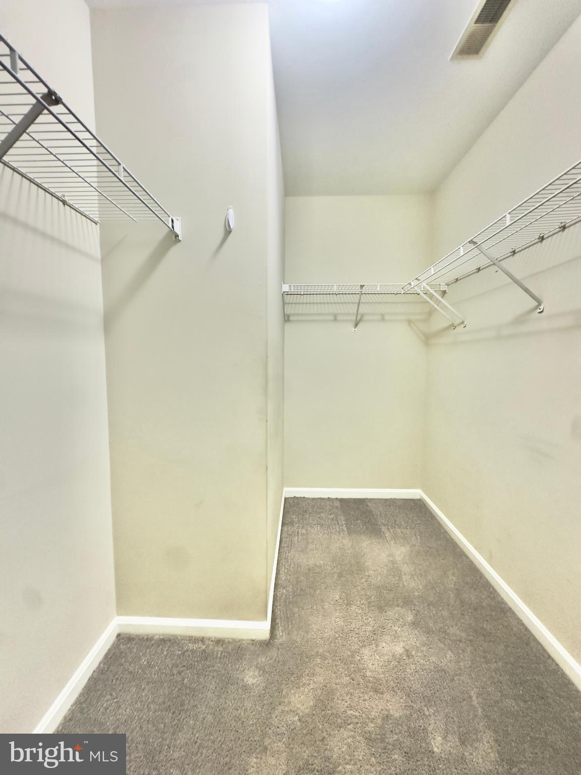 BLOOMS CROSSING - Residential Lease