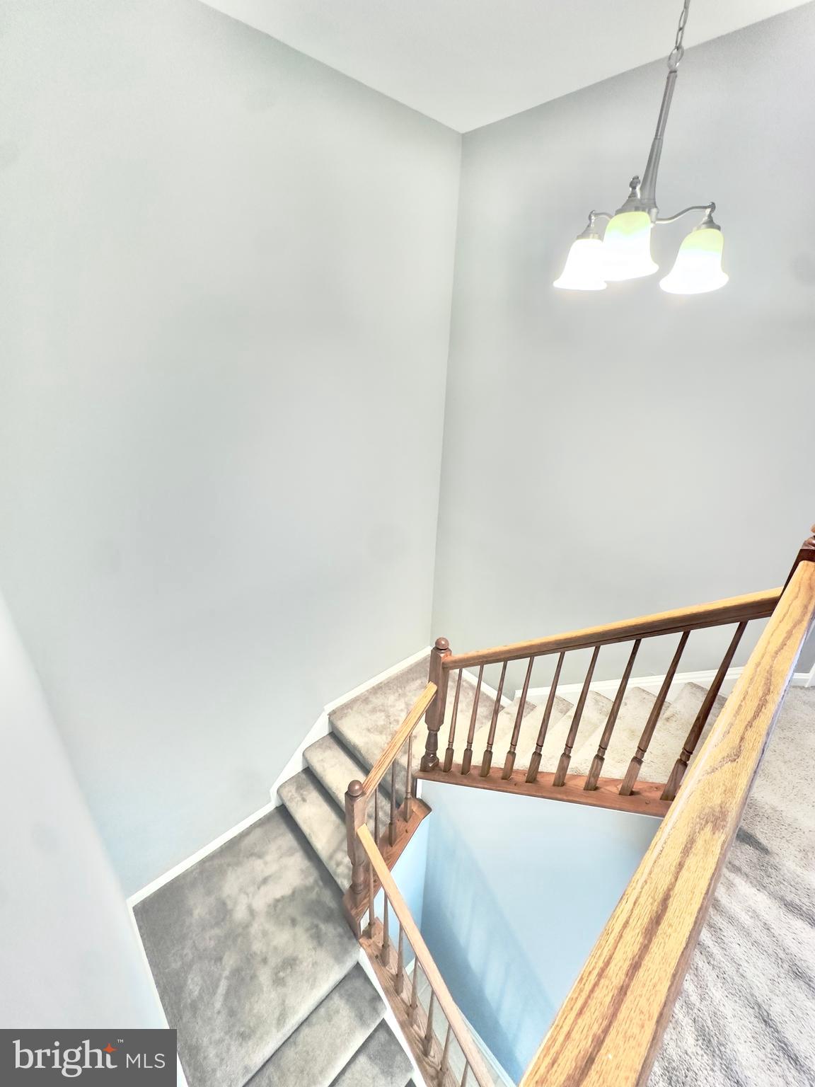 BLOOMS CROSSING - Residential Lease