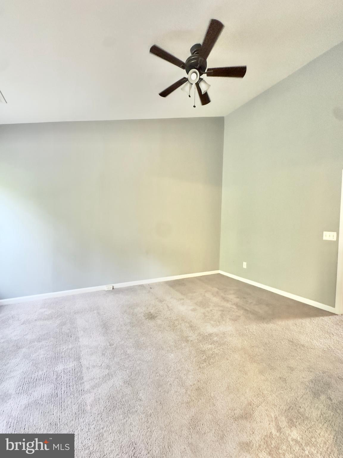 BLOOMS CROSSING - Residential Lease