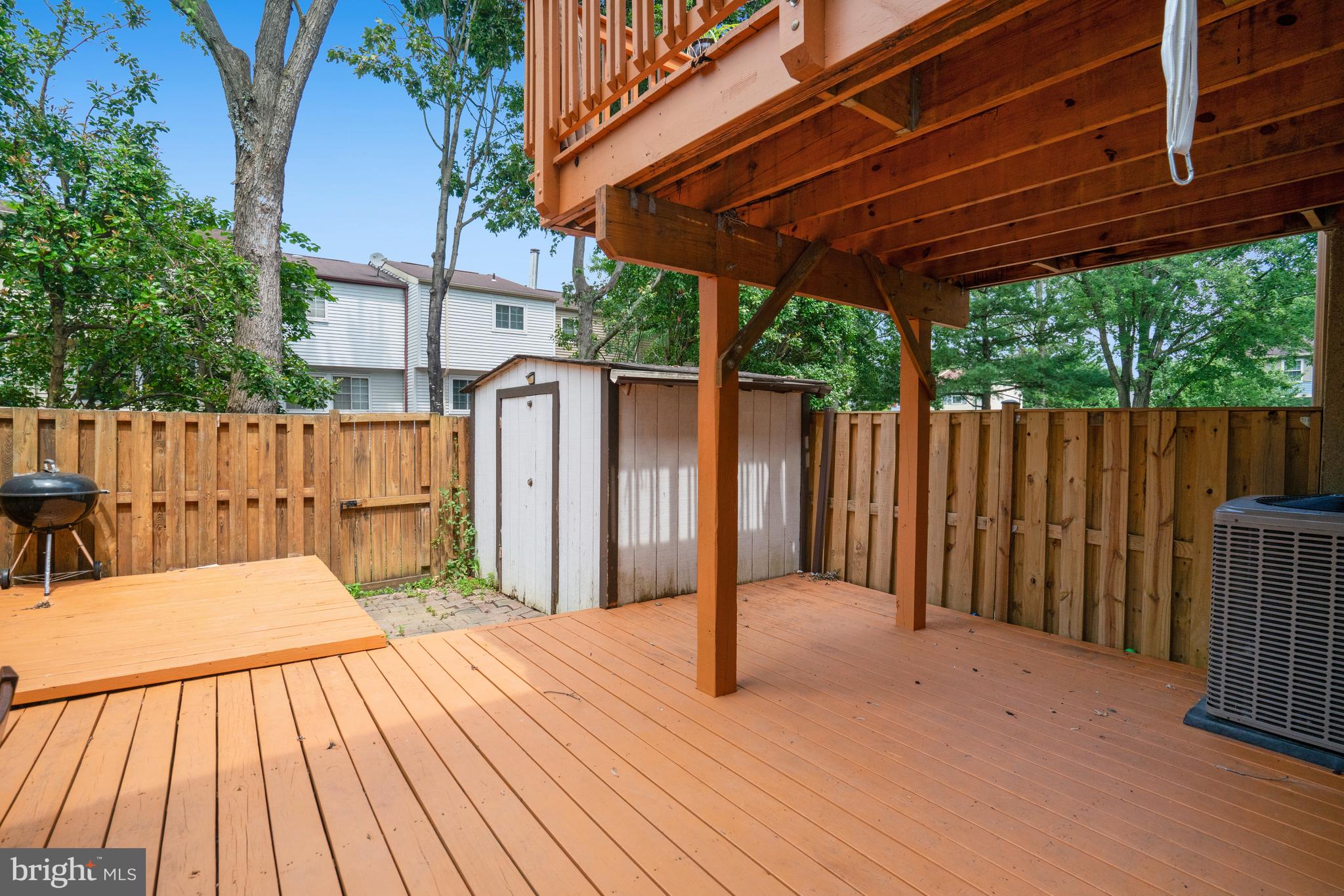 D EVEREUX WEST - Residential Lease