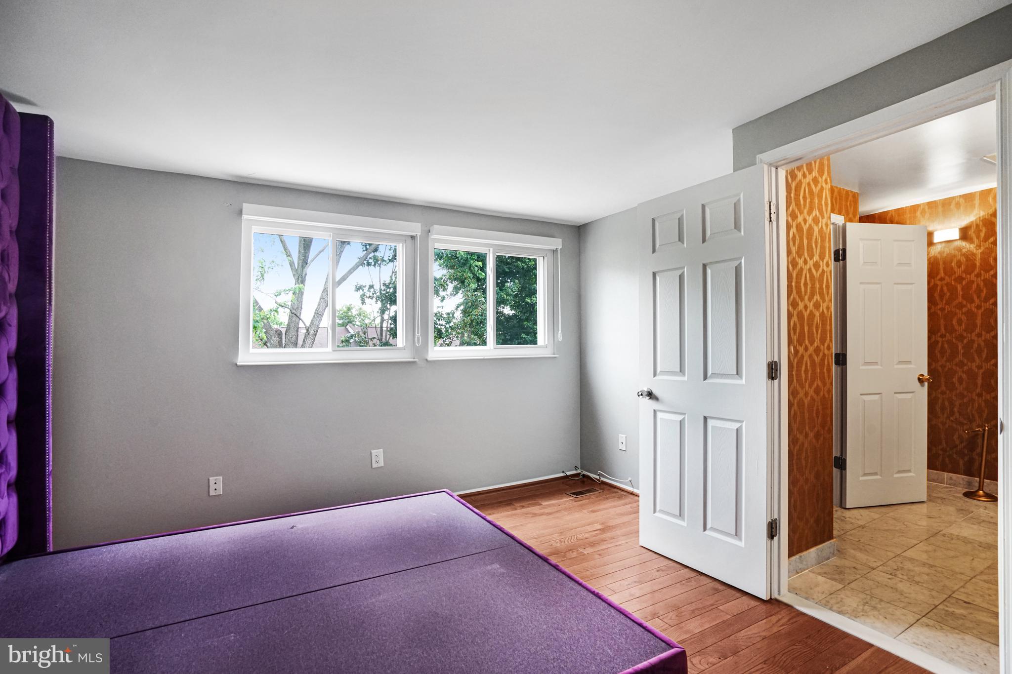 D EVEREUX WEST - Residential Lease