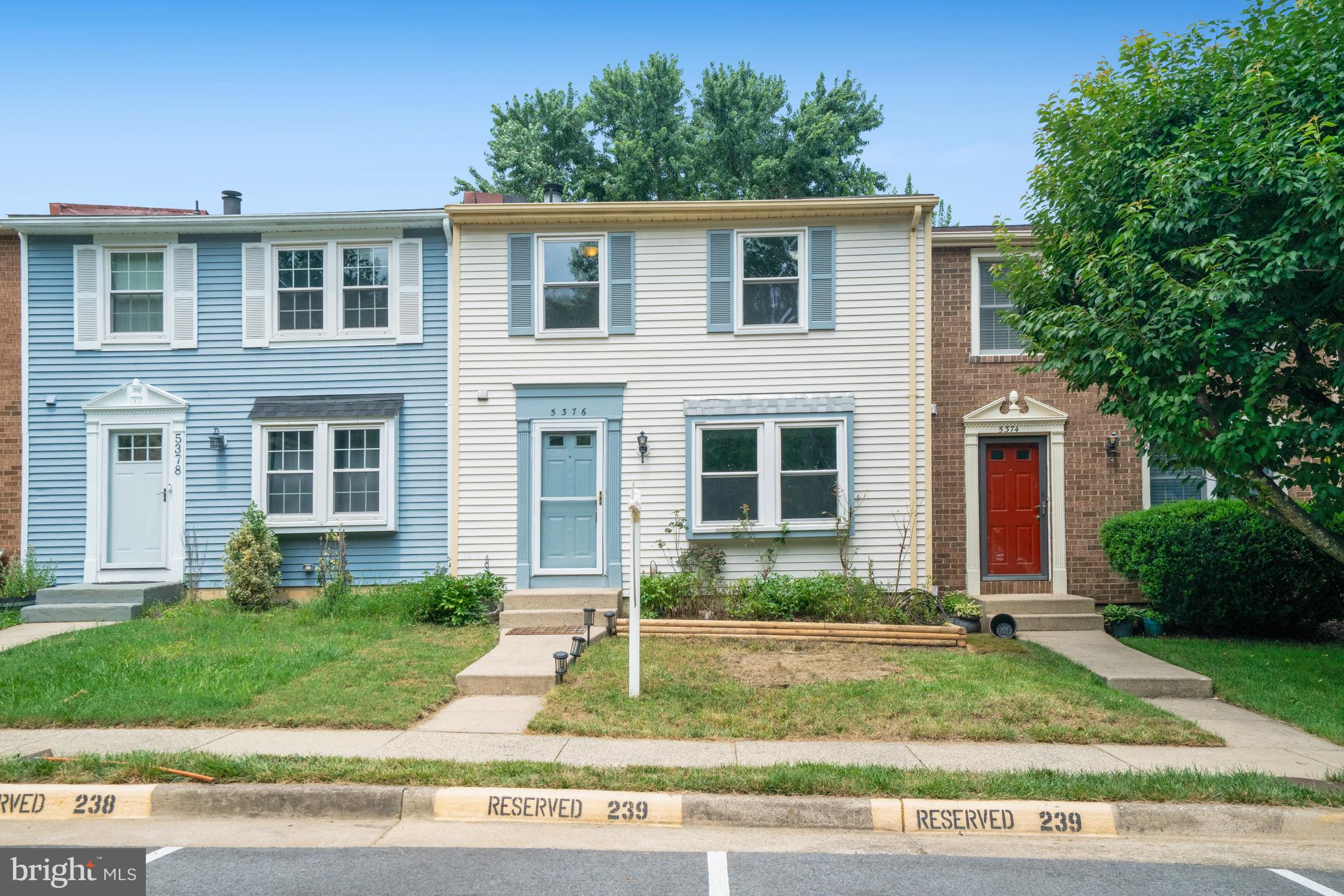 D EVEREUX WEST - Residential Lease