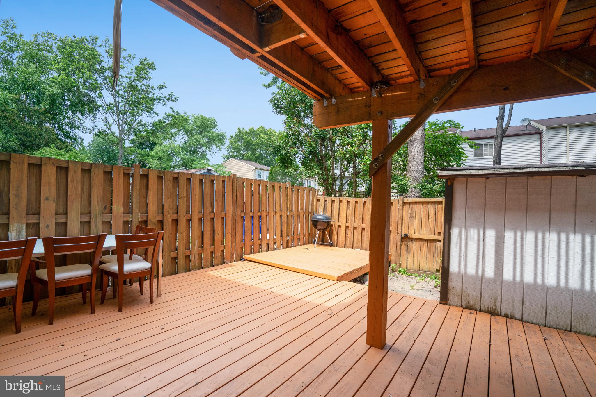 D EVEREUX WEST - Residential Lease