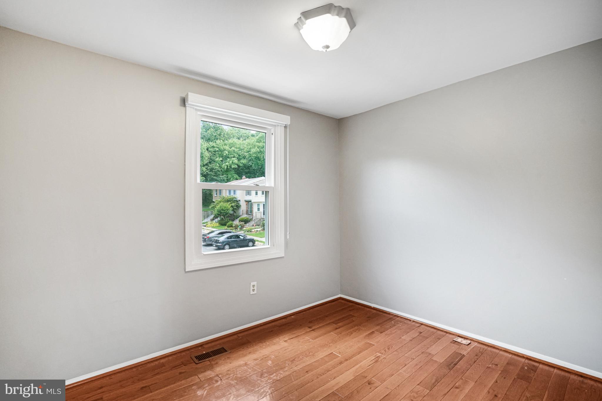 D EVEREUX WEST - Residential Lease