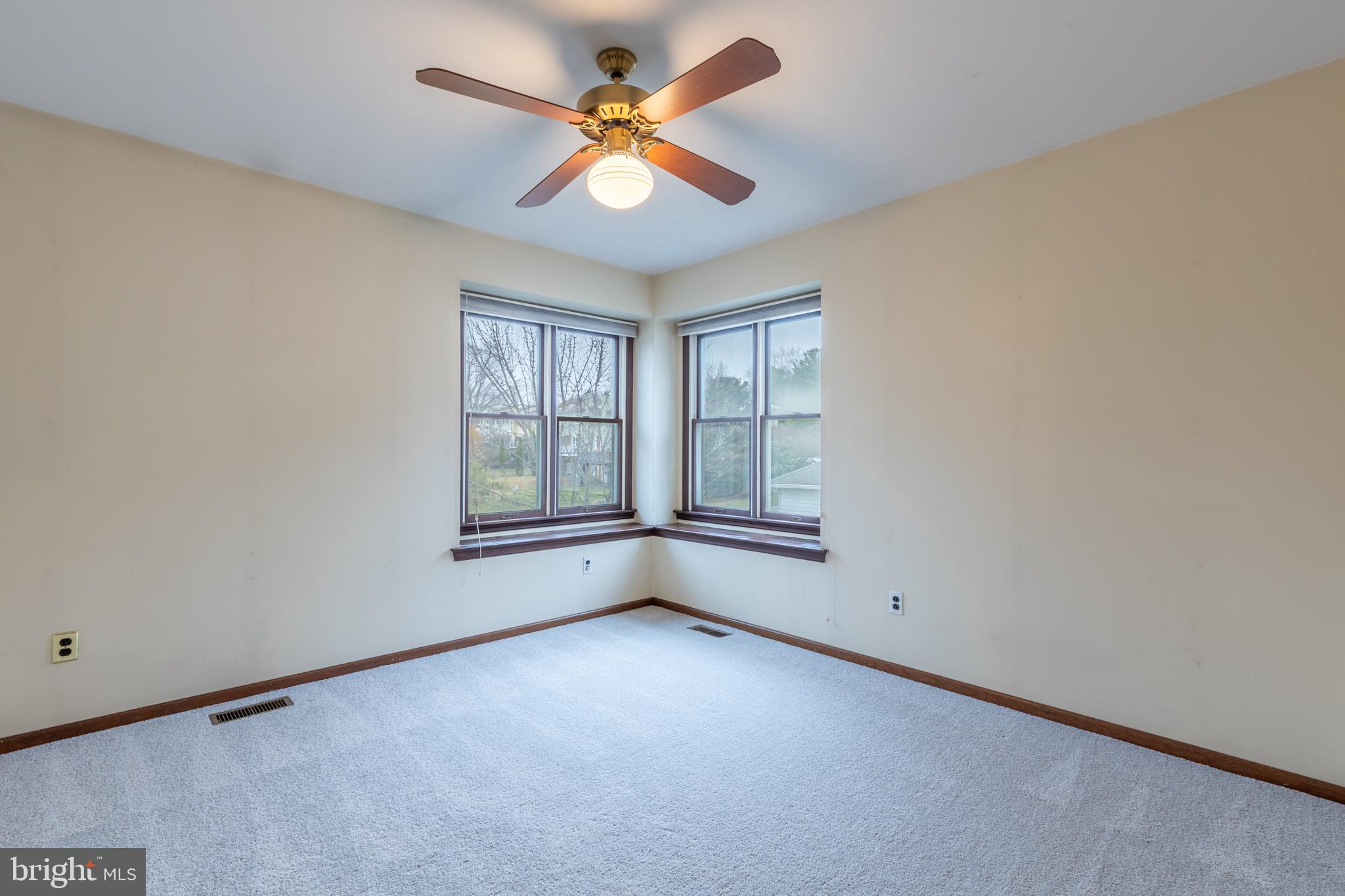 VILLAGE OF PLUM RU - Residential