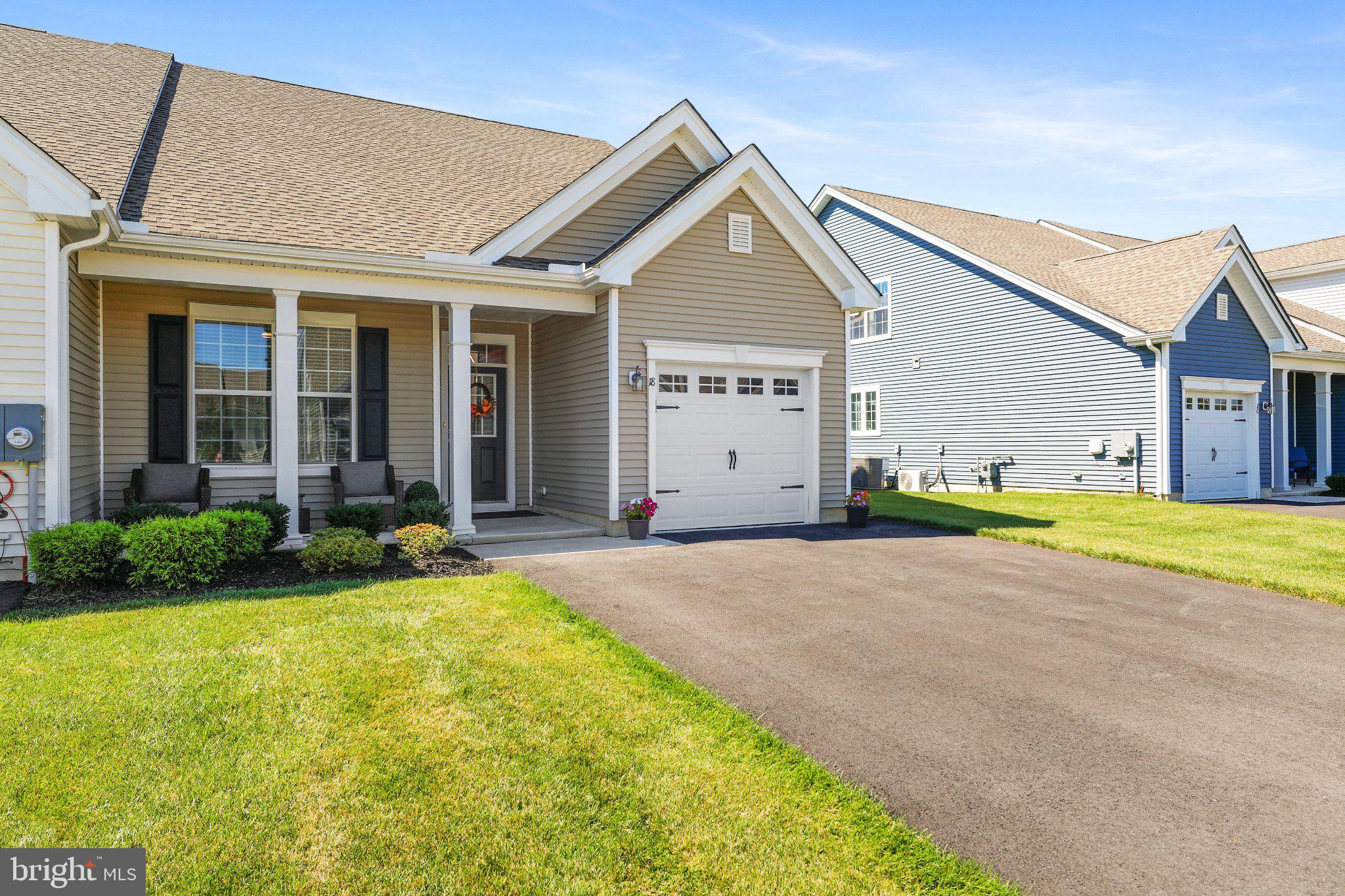 18 PRESTWICK LANE
