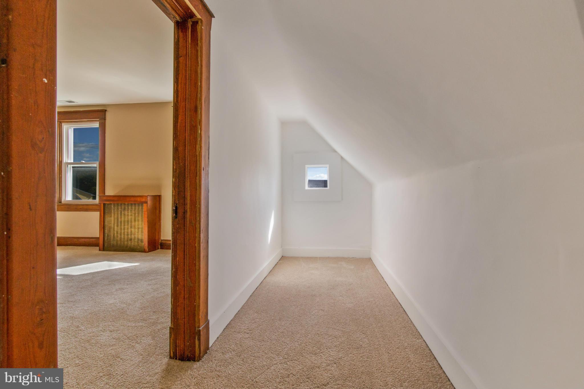 LAURAVILLE HISTORIC DISTRICT - Residential