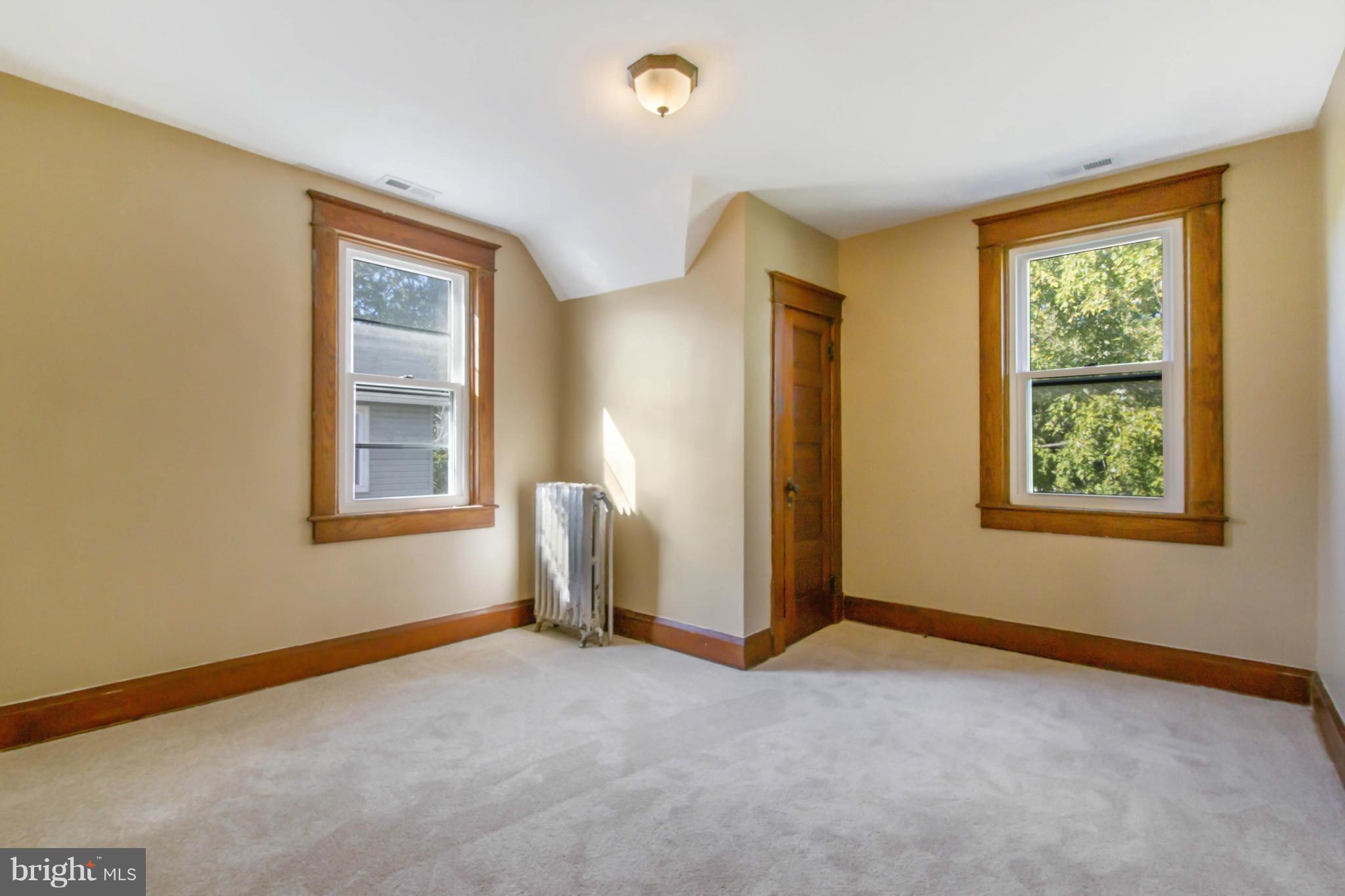 LAURAVILLE HISTORIC DISTRICT - Residential