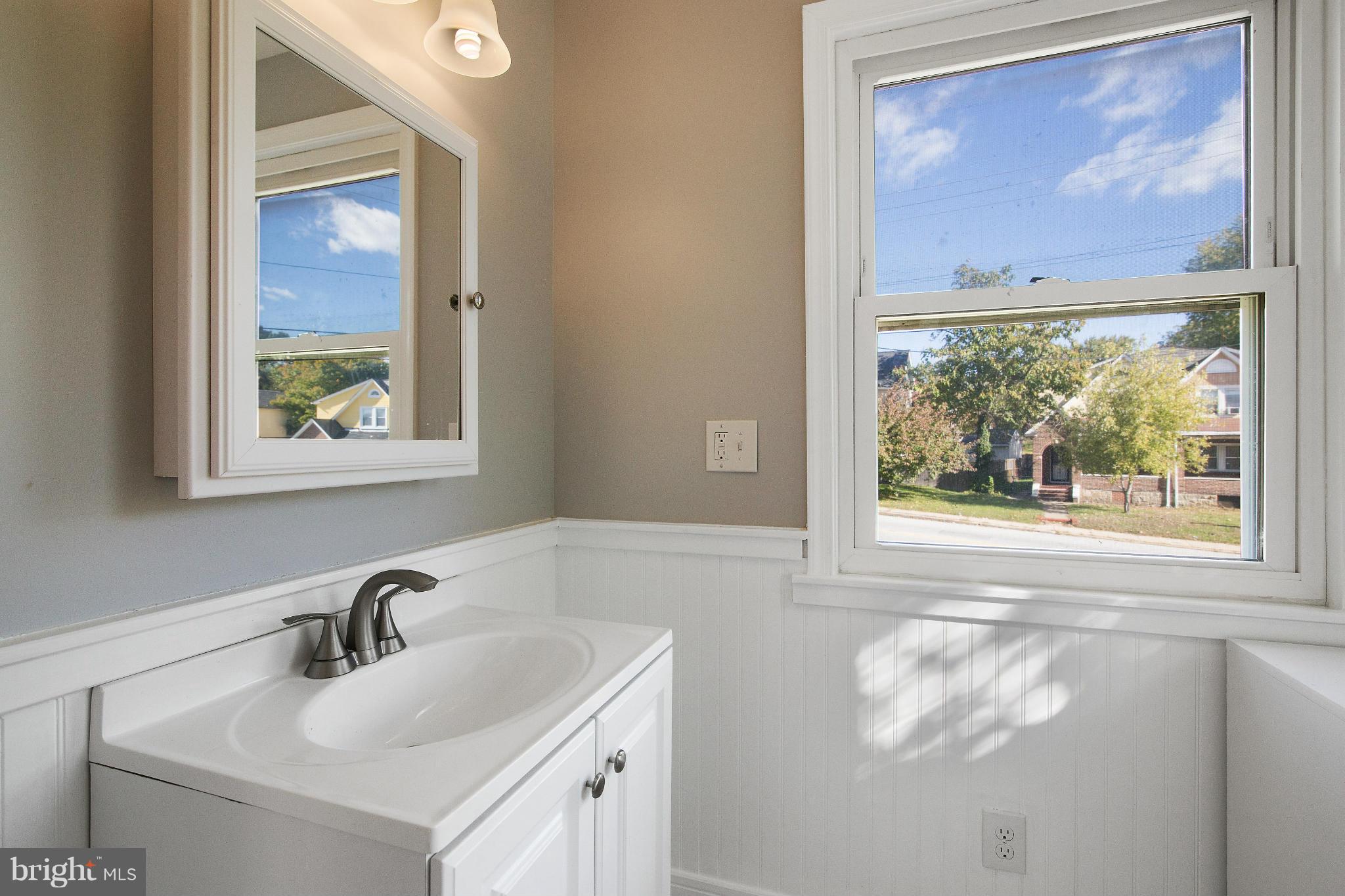 LAURAVILLE HISTORIC DISTRICT - Residential