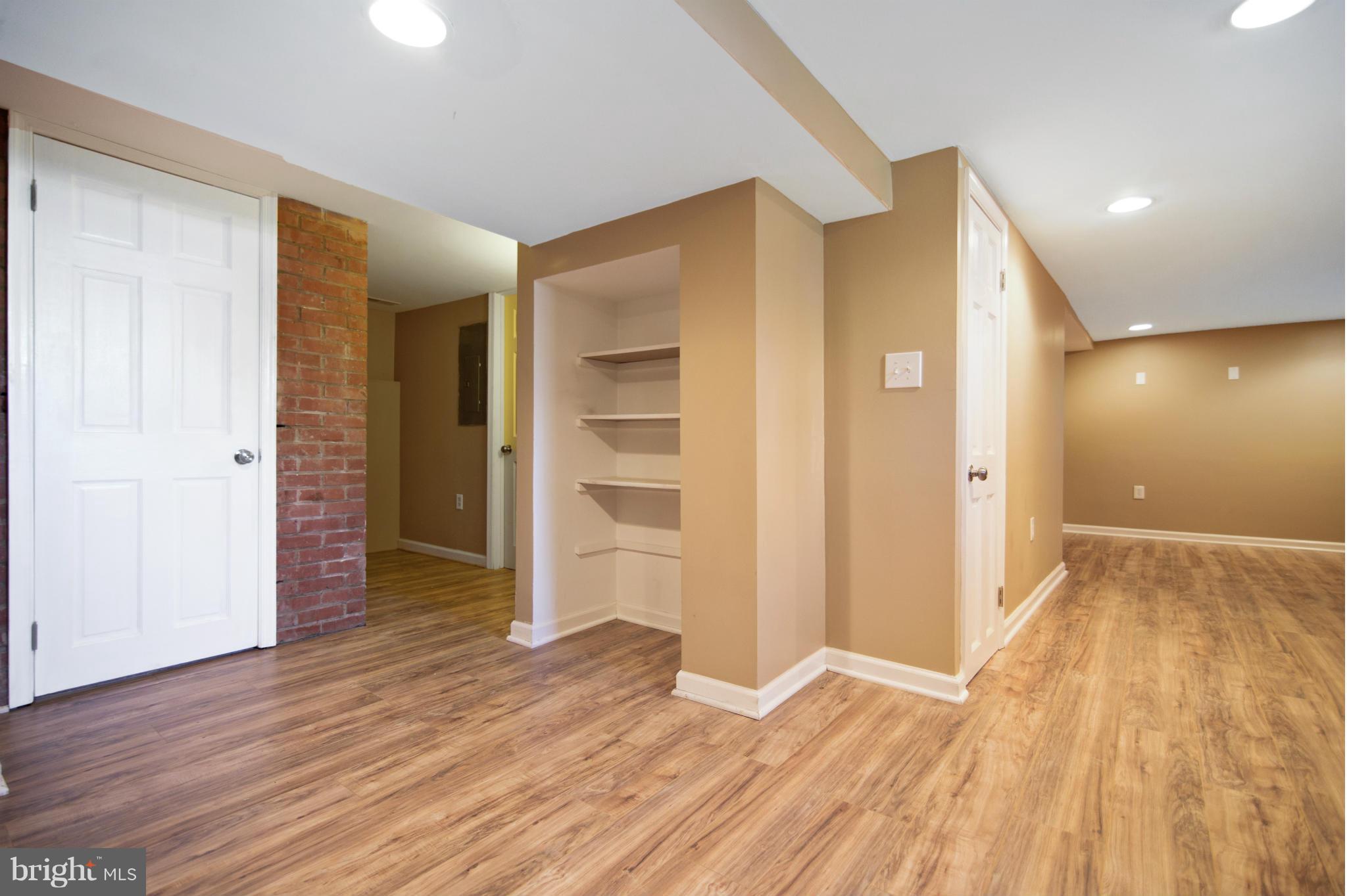 LAURAVILLE HISTORIC DISTRICT - Residential