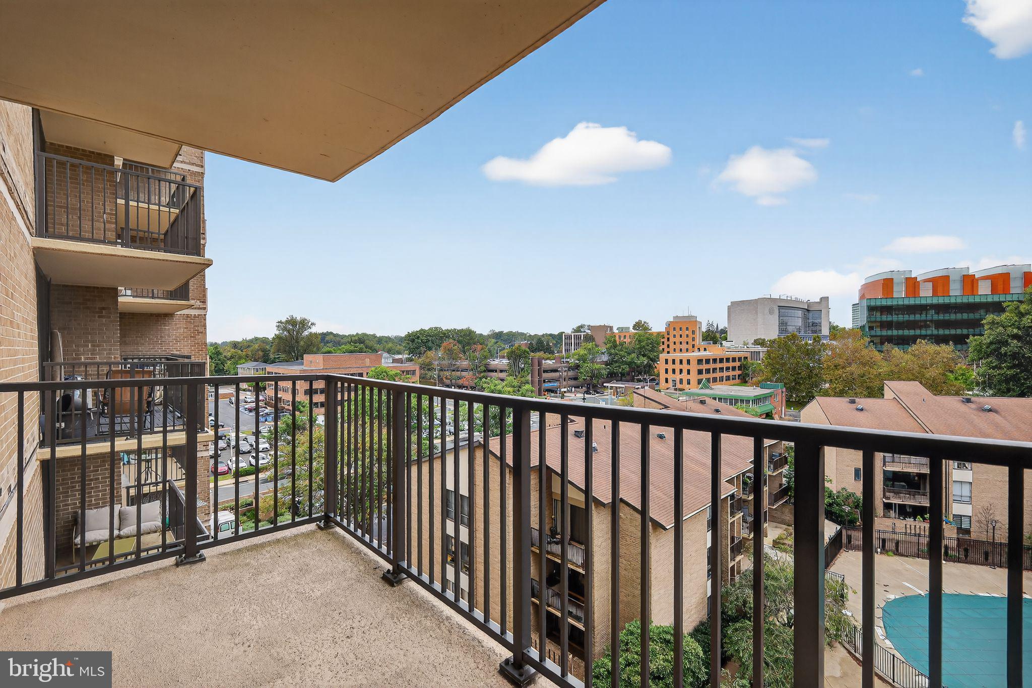 AMERICANA CENTRE - Residential