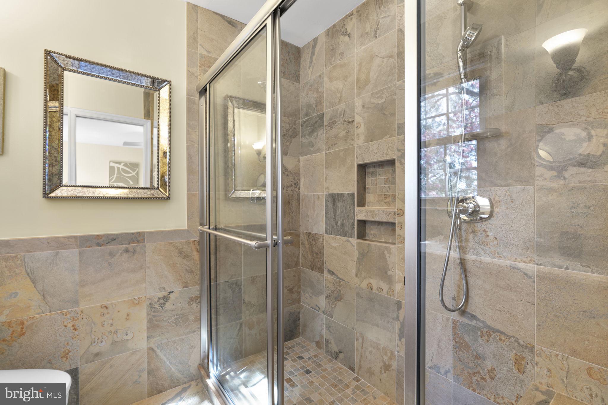 VILLAGE OF OAKLAND MILLS - Residential