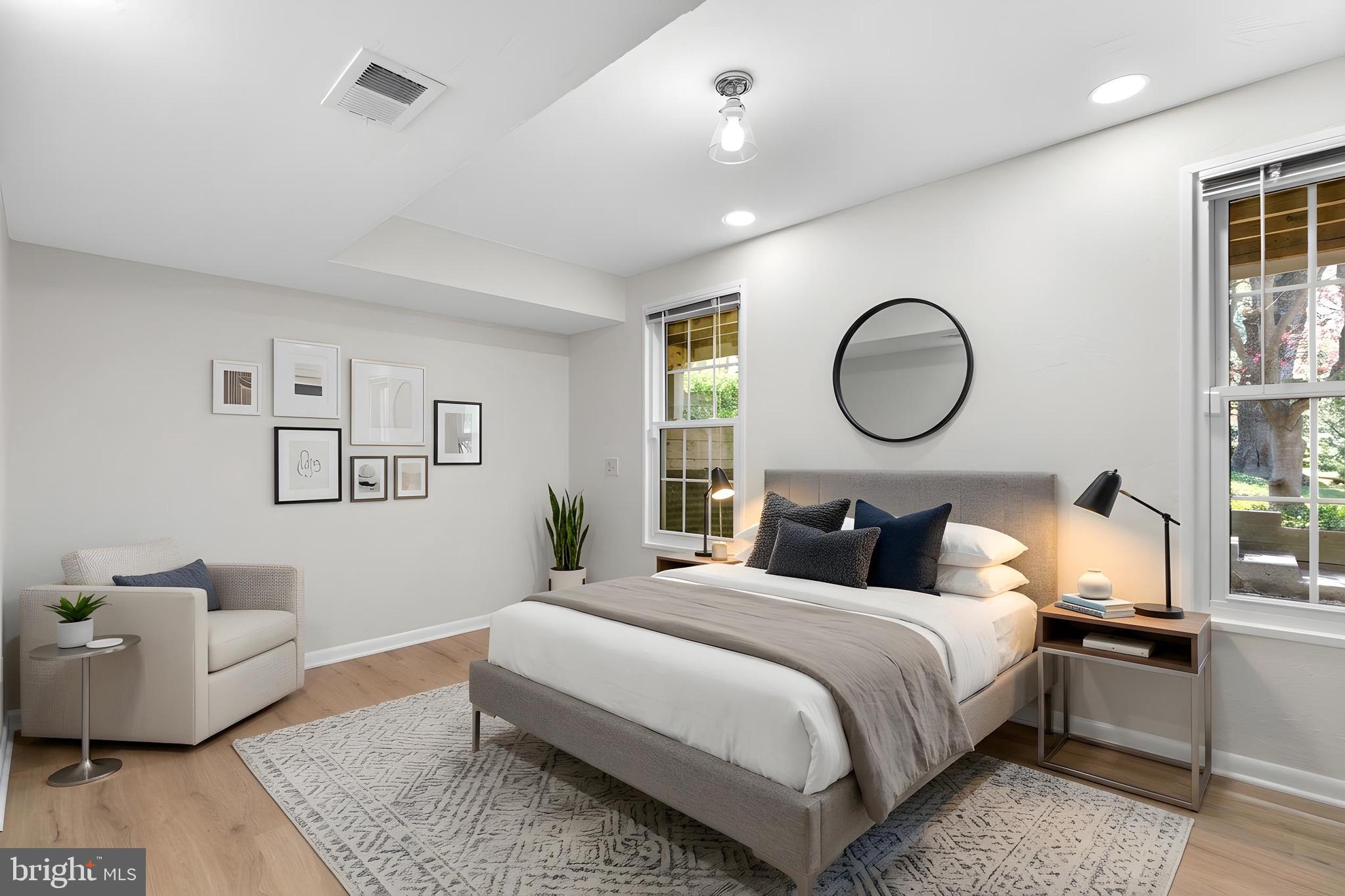 VILLAGE OF OAKLAND MILLS - Residential