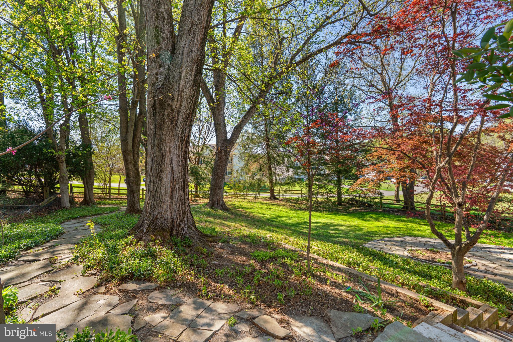 VILLAGE OF OAKLAND MILLS - Residential