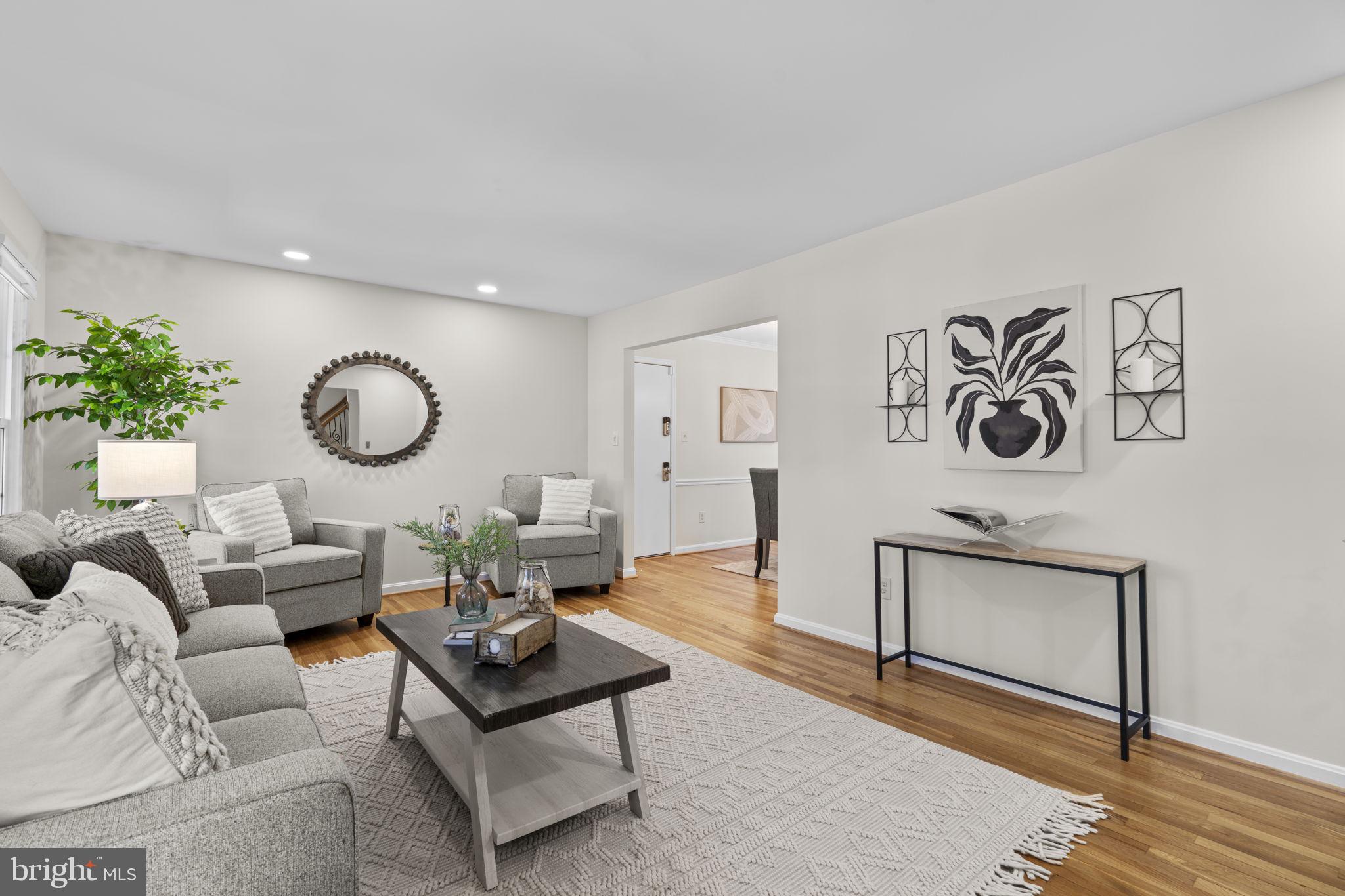 VILLAGE OF OAKLAND MILLS - Residential