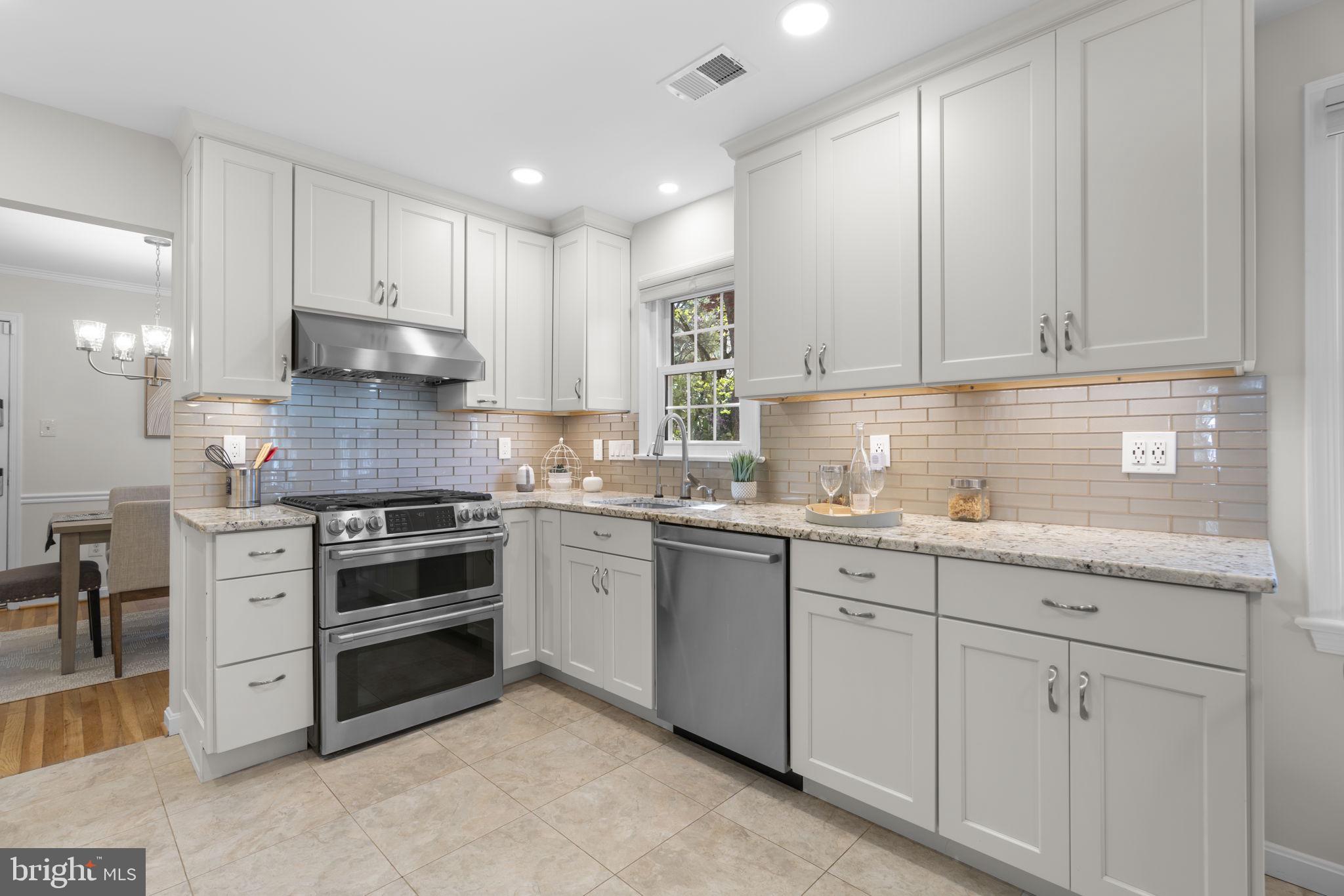 VILLAGE OF OAKLAND MILLS - Residential