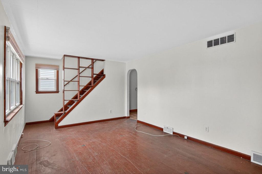 Photo of 217 E 4th Street E, FLORENCE, NJ 08518 (MLS # NJBL2098786)