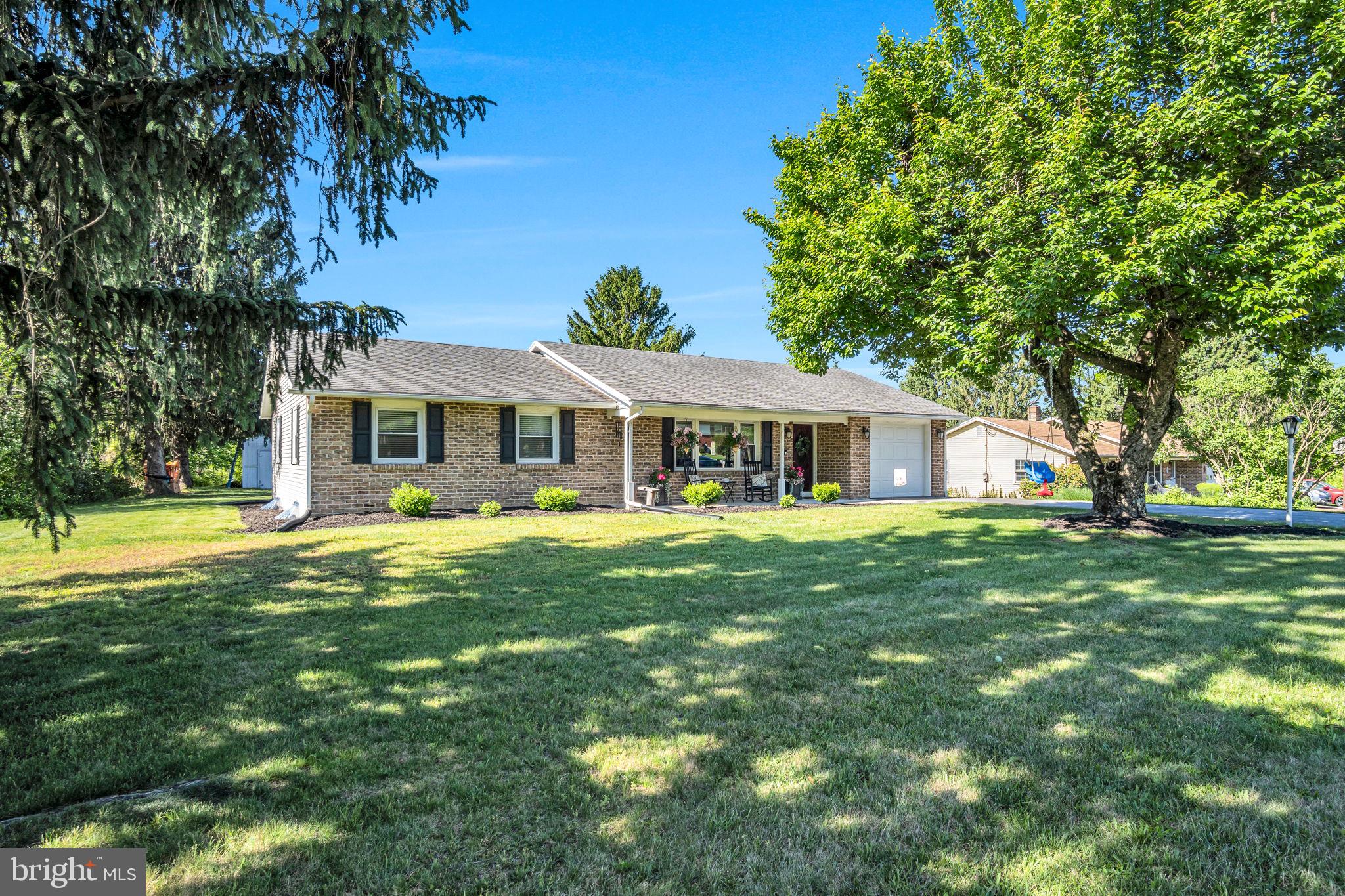 152 W MIDDLESEX DRIVE