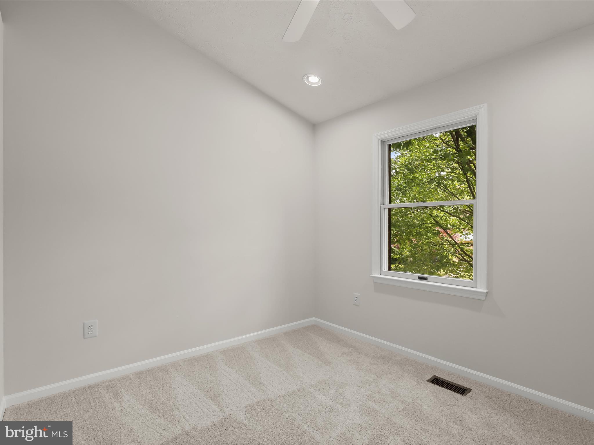 GREENSPRING EAST - Residential