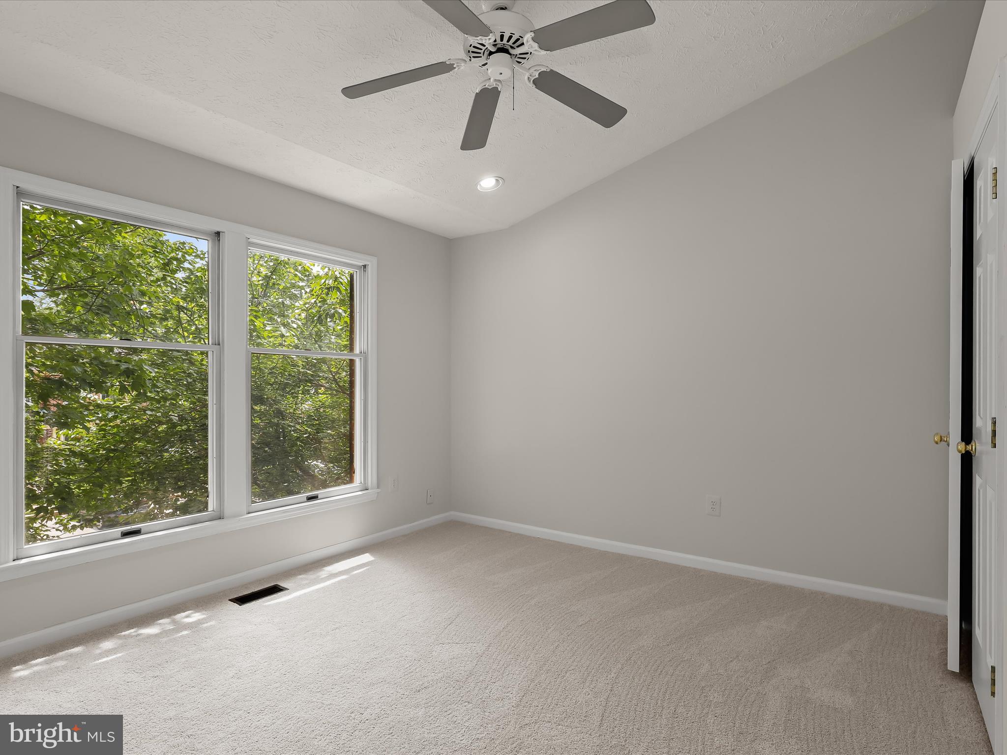 GREENSPRING EAST - Residential