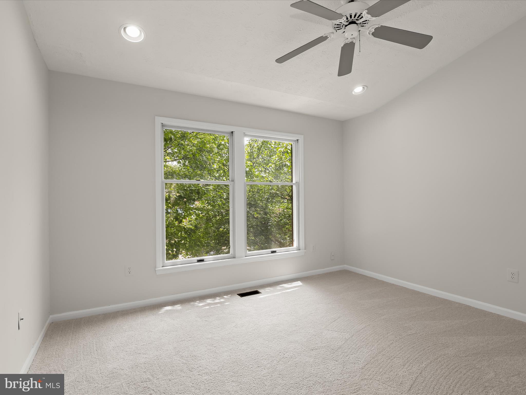 GREENSPRING EAST - Residential
