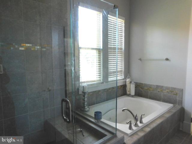 HARBOR STATION - Residential Lease