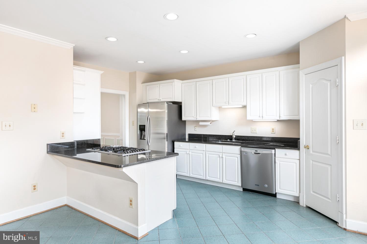 COLONIES OF MADRILLON - Residential Lease