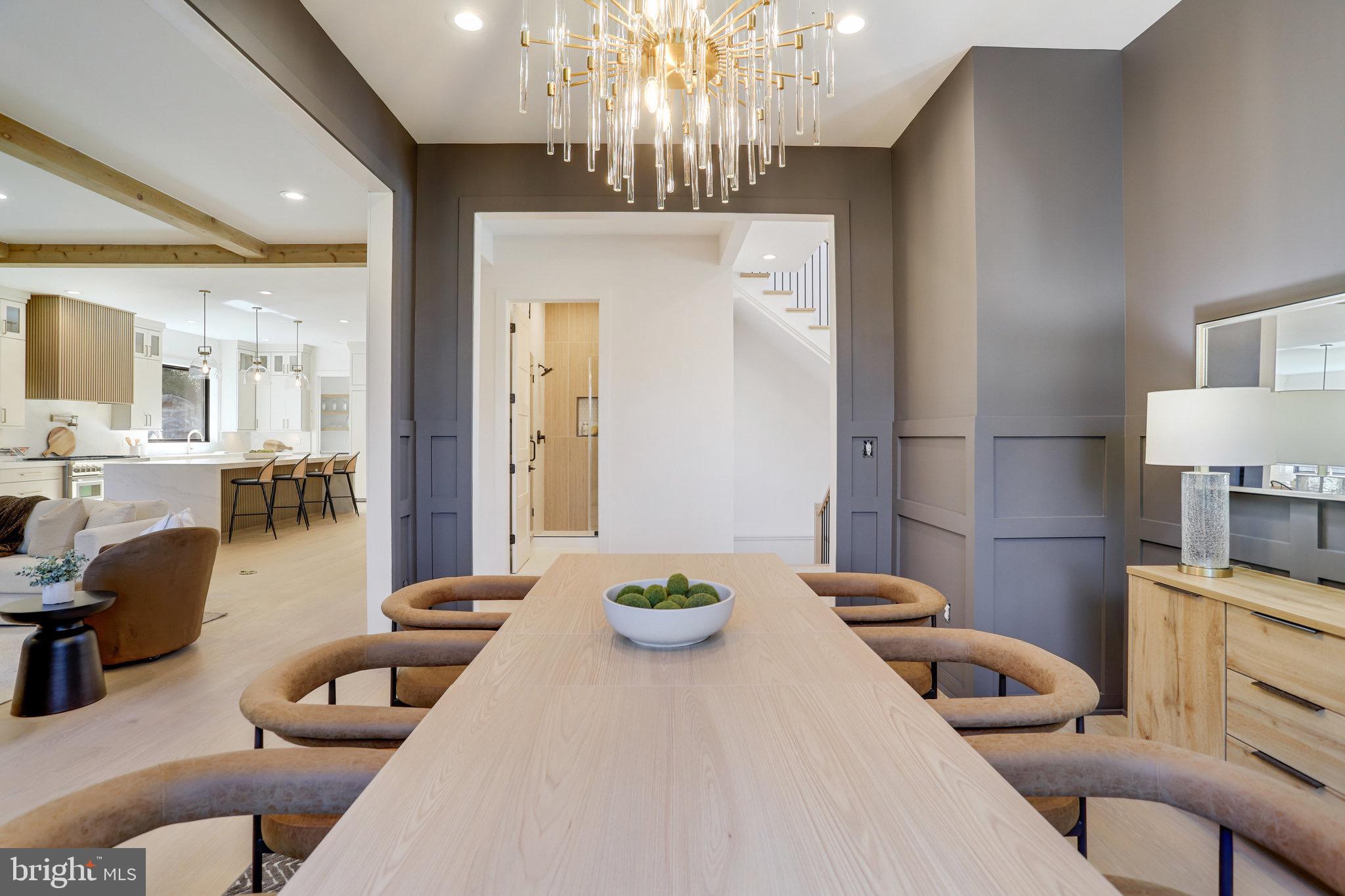 CRESCENT HILLS - Residential