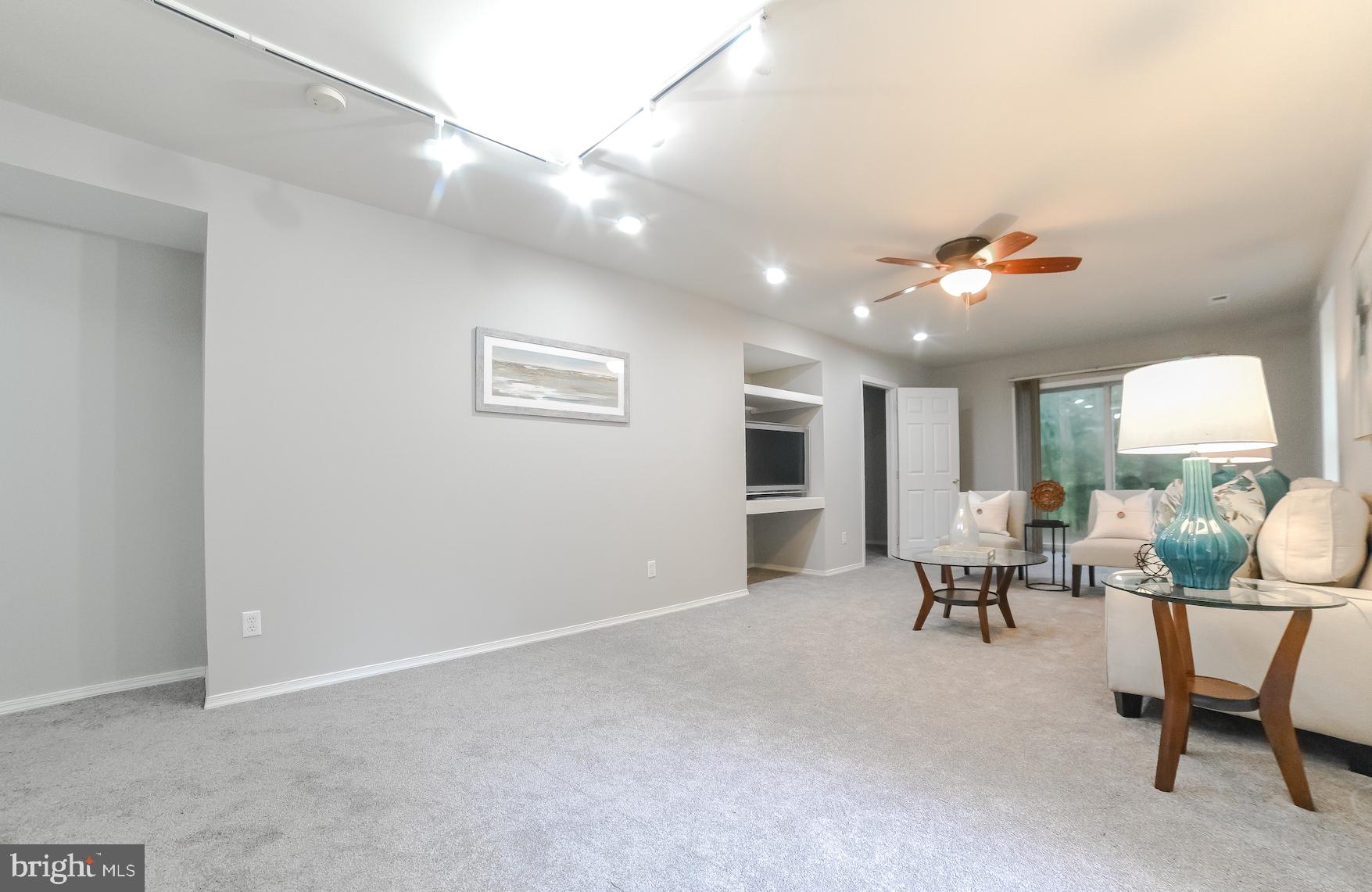 PYLES ESTATES - Residential