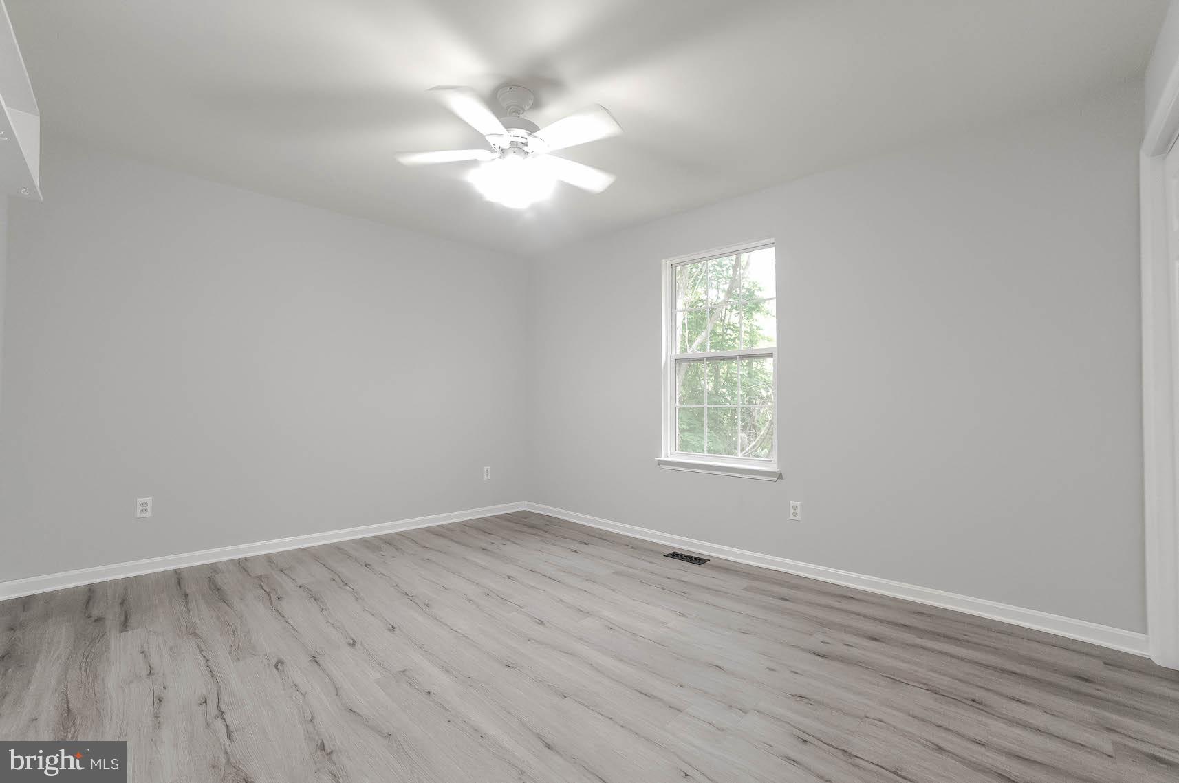 PYLES ESTATES - Residential