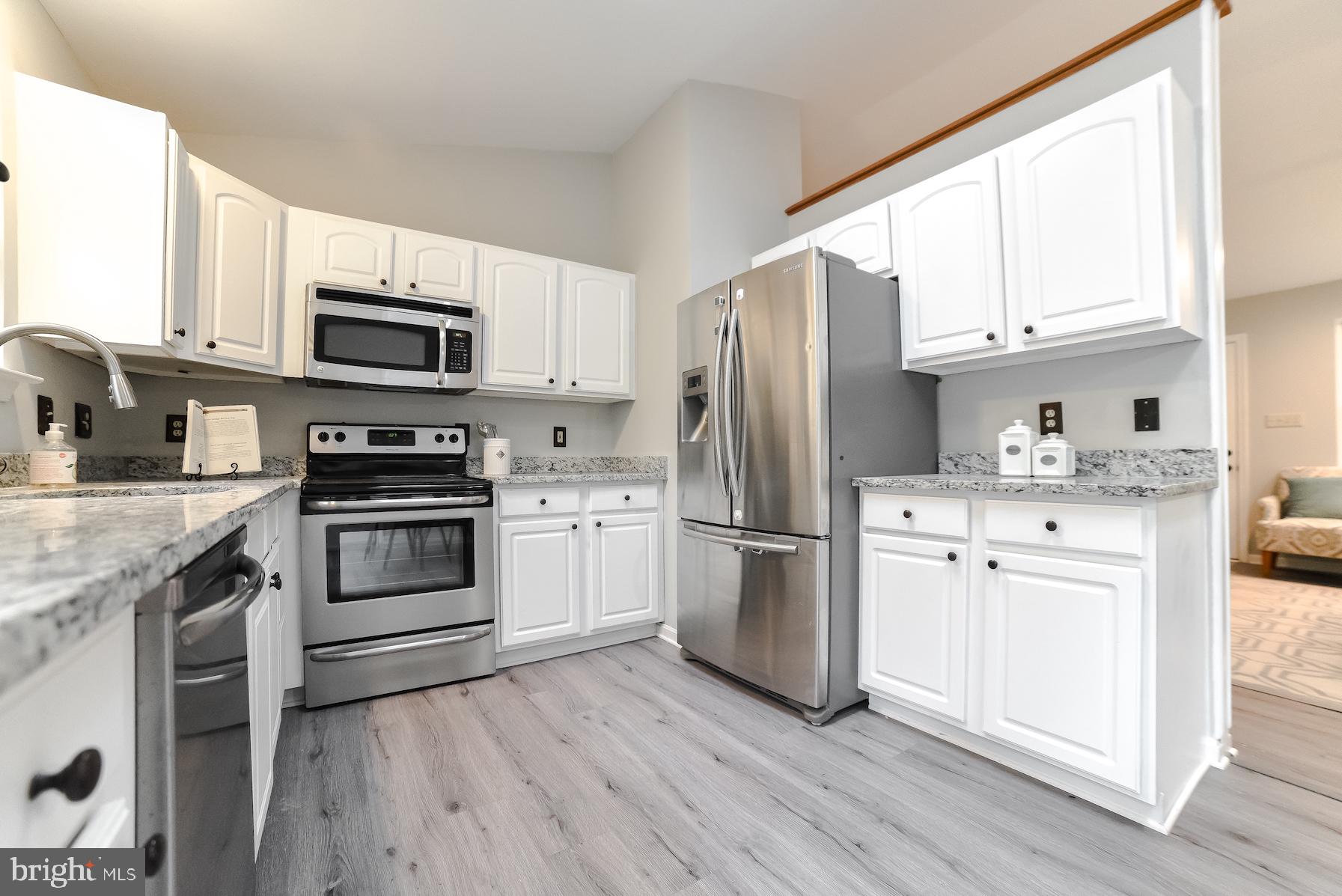 PYLES ESTATES - Residential