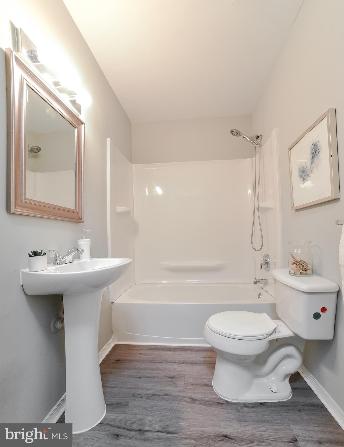 PYLES ESTATES - Residential