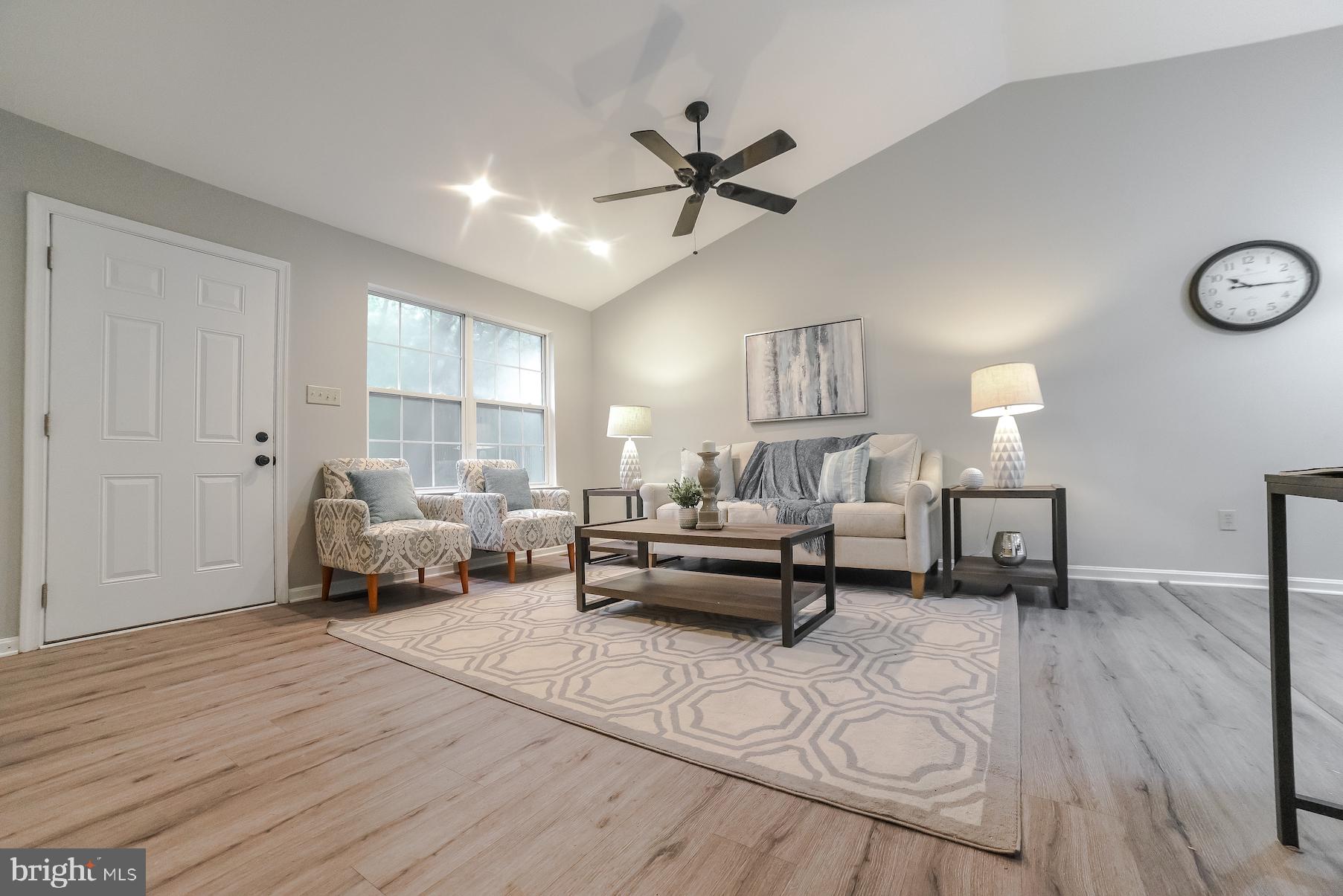 PYLES ESTATES - Residential