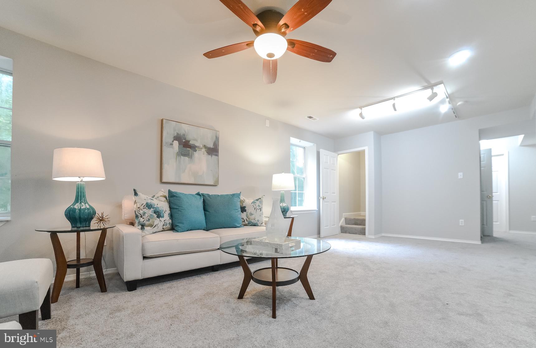 PYLES ESTATES - Residential