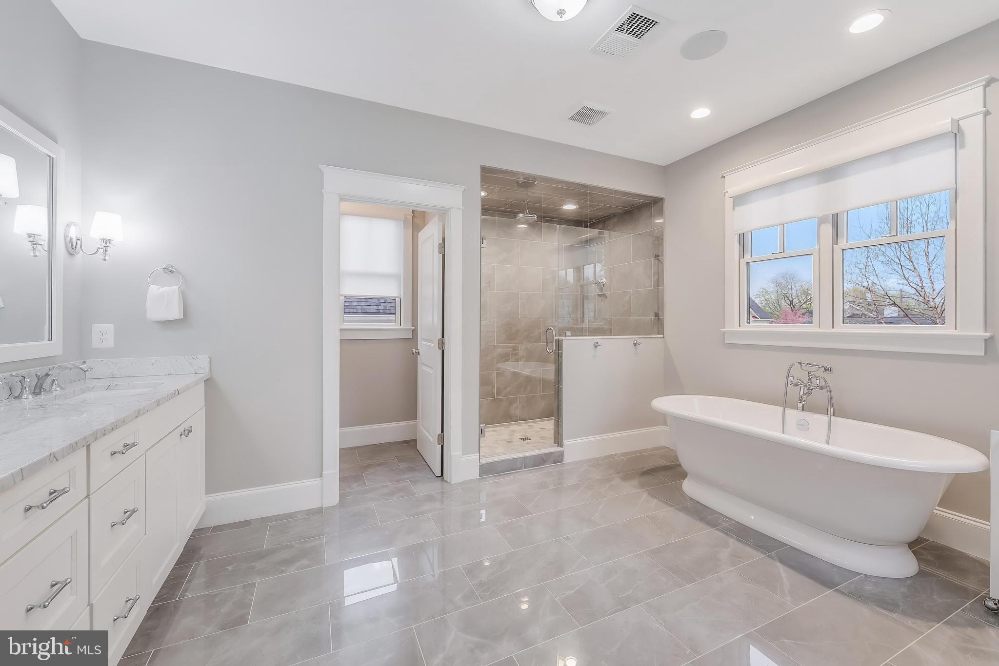 LEWINSVILLE HEIGHTS - Residential