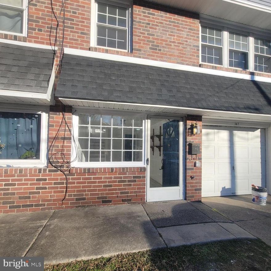 Great four bedroom in Drexel Hill, with off-street parking in a quiet, tucked away street available for immediate move-in.  Walk into the home at the basement garage level, up the stairs to very large, bright open spaces. The spacious, welcoming living room has large windows that allow great natural lighting. The bright kitchen and dinning room round out the main living floor of the home. Up another level you'll find four bedroom great for all your sleeping and working needs. The original hardwood floors throughout the home are a compliment to the updated finishes including, new appliances, new ceiling fans, new light fixtures. The big backyard backs up a hill, offering quiet privacy. Additionally storage in the basement. Close to transportation, parks, with a quick drive to Rt 1, Center City, Rt I95, Rt 76, New Jersey and Delaware. Come see today and move in tomorrow.