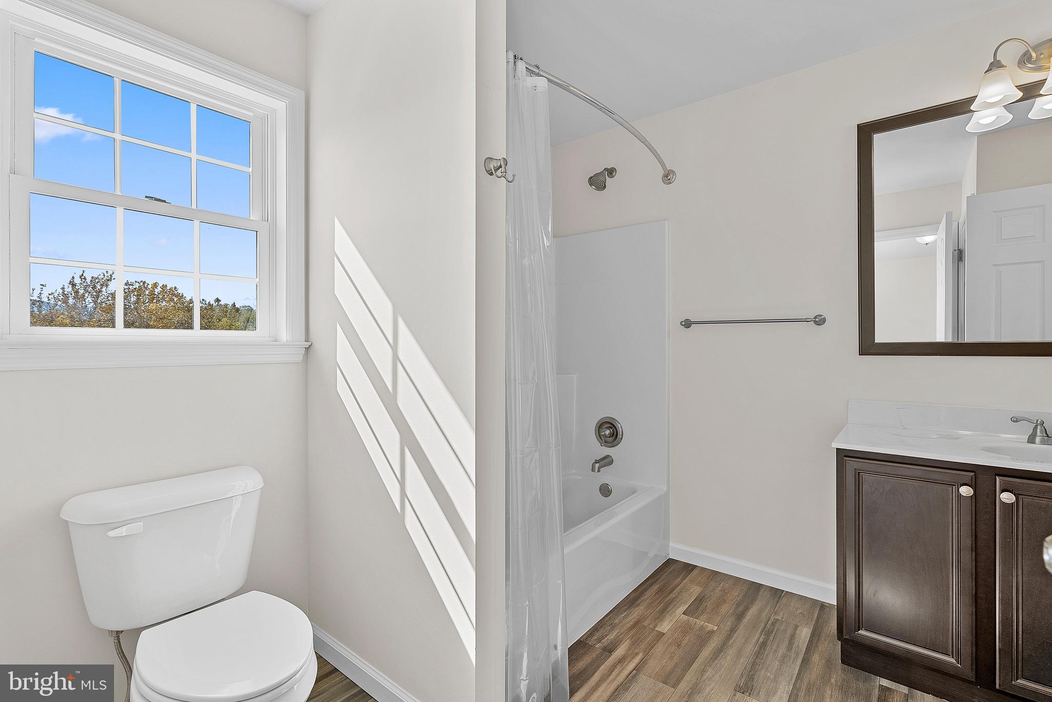 HOLIDAY PLANTATION - Residential Lease