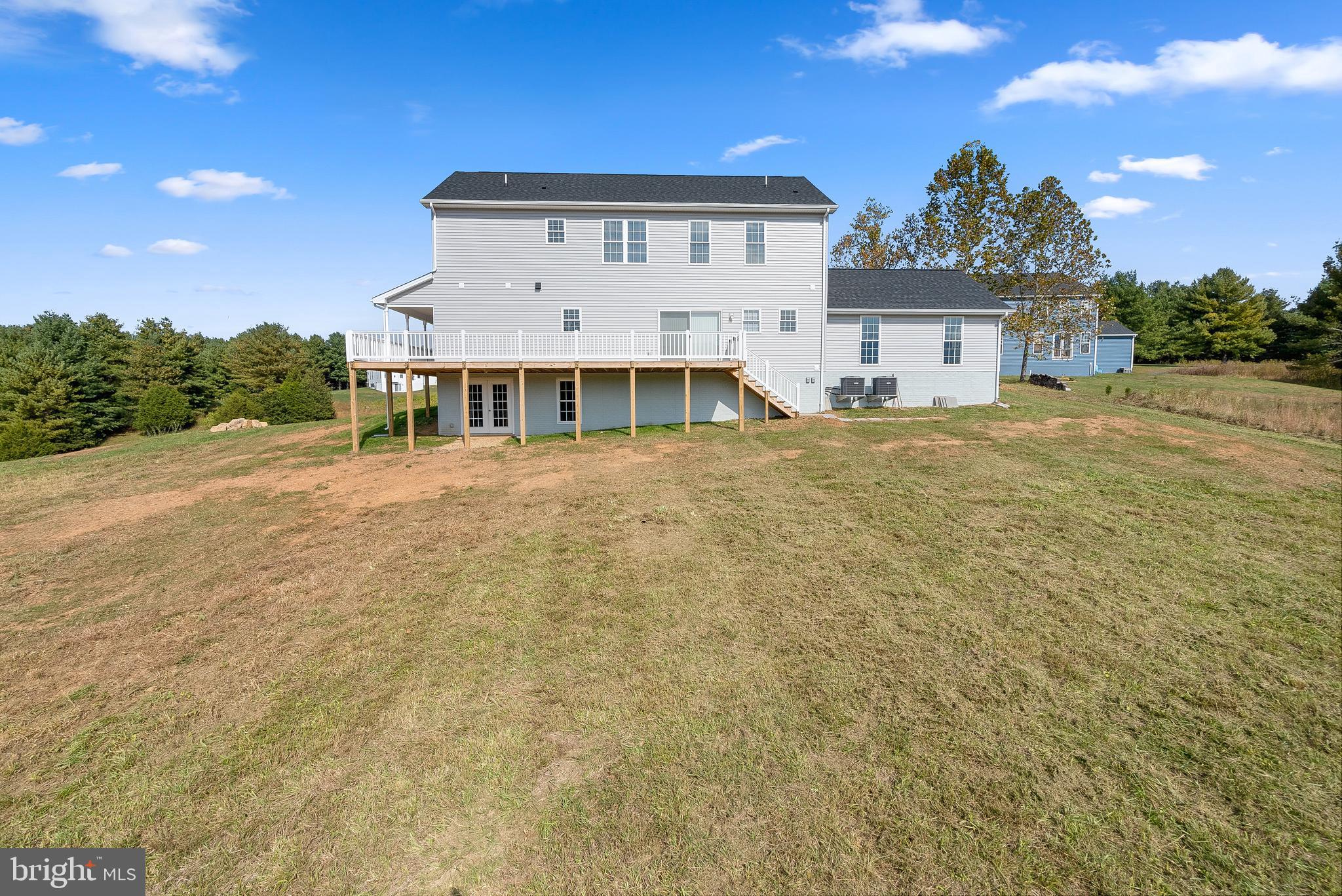 HOLIDAY PLANTATION - Residential Lease