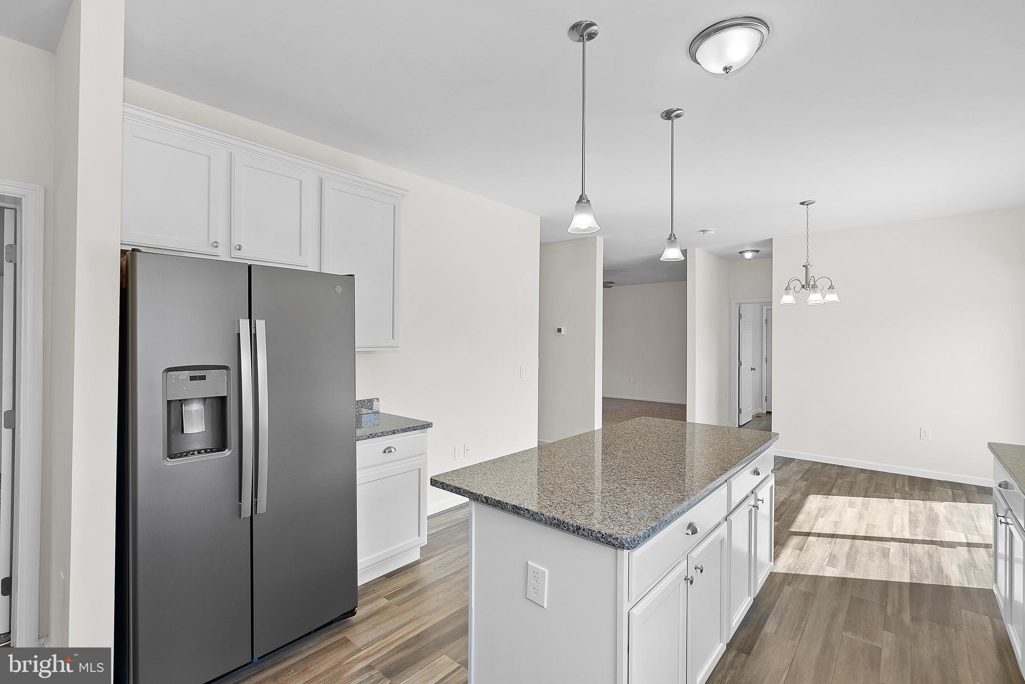 HOLIDAY PLANTATION - Residential Lease