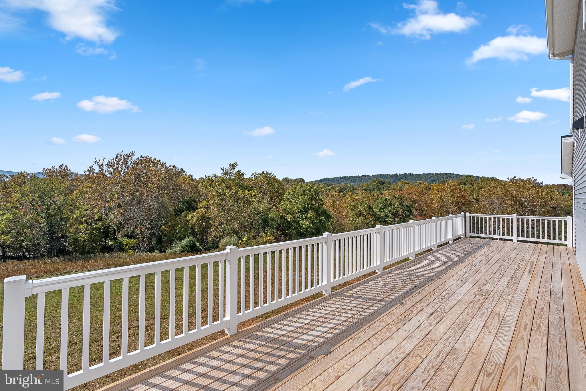 HOLIDAY PLANTATION - Residential Lease