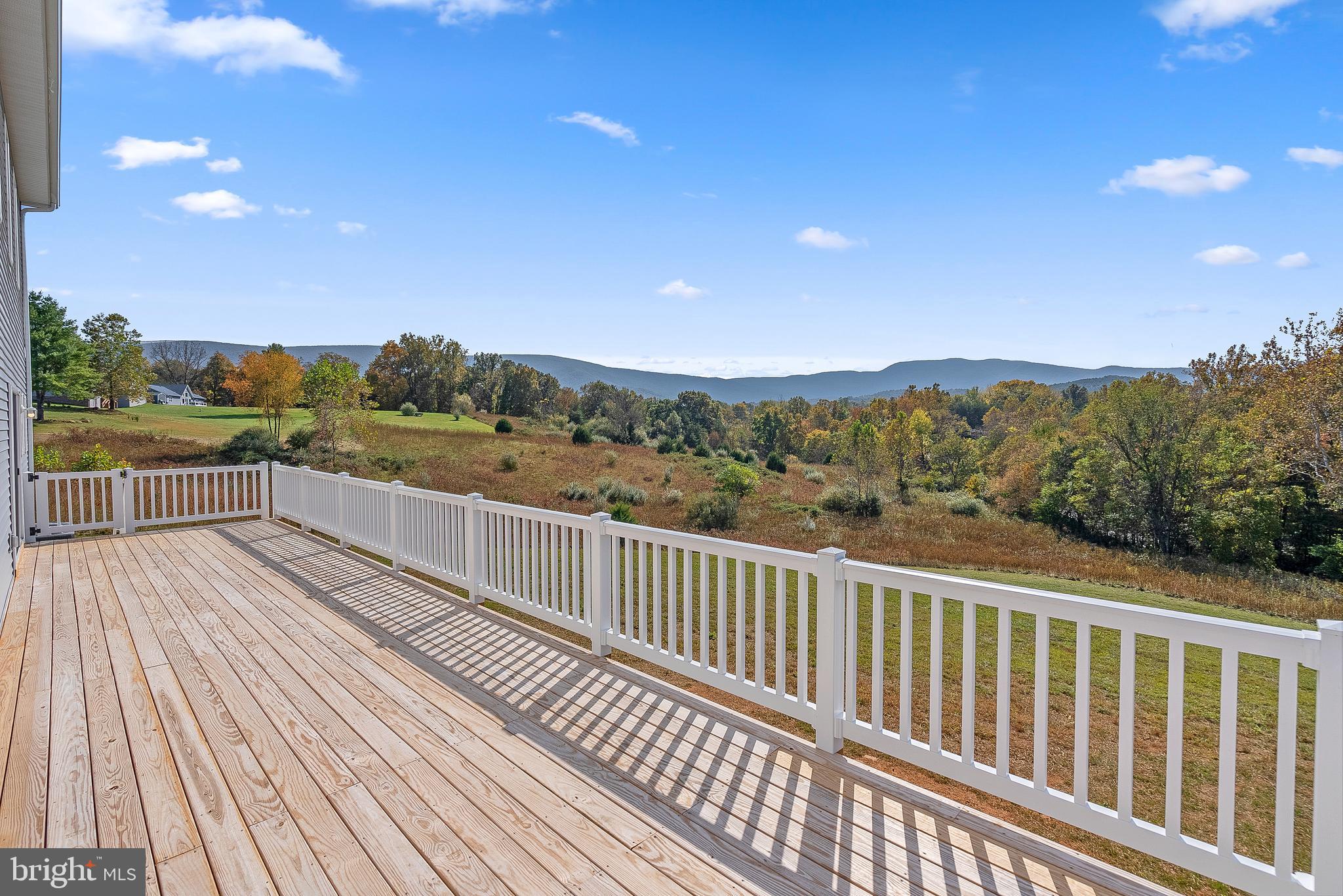 HOLIDAY PLANTATION - Residential Lease