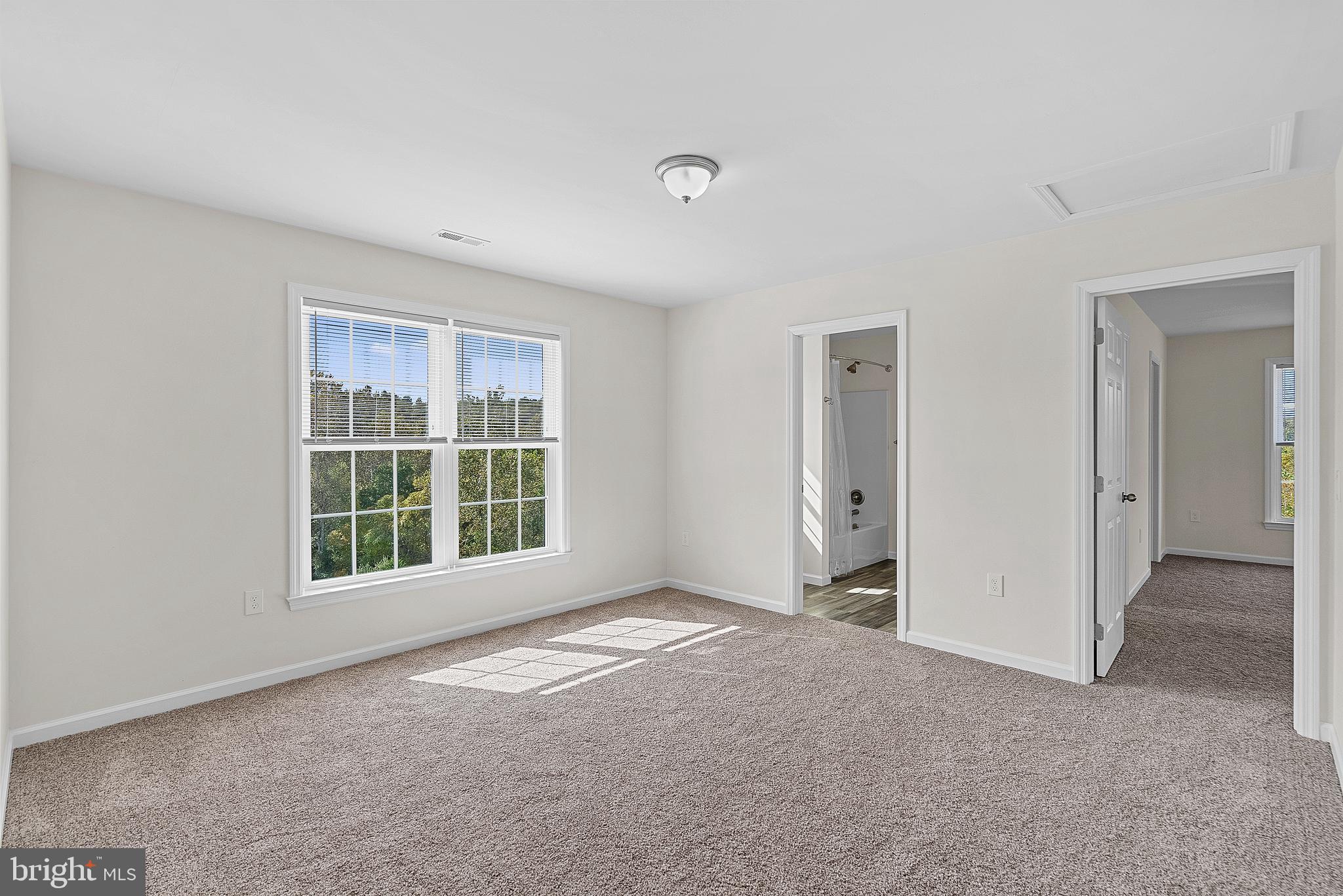 HOLIDAY PLANTATION - Residential Lease