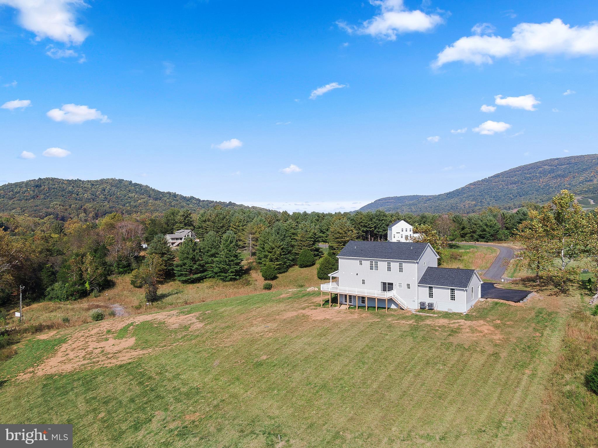 HOLIDAY PLANTATION - Residential Lease